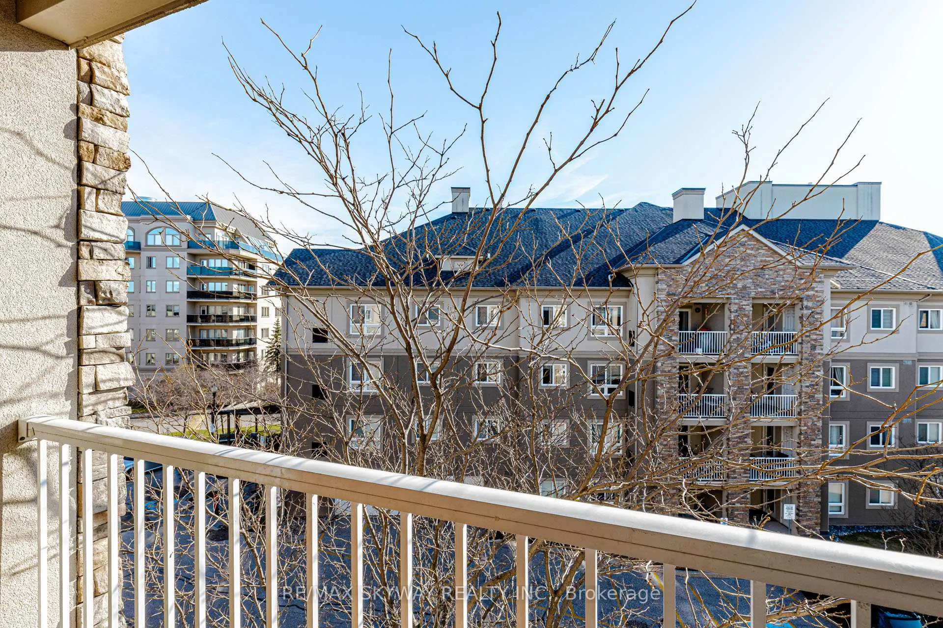 Photo 46 of Unit 1403, 8 Dayspring Circle, Brampton, Goreway Drive Corridor — HOMEH