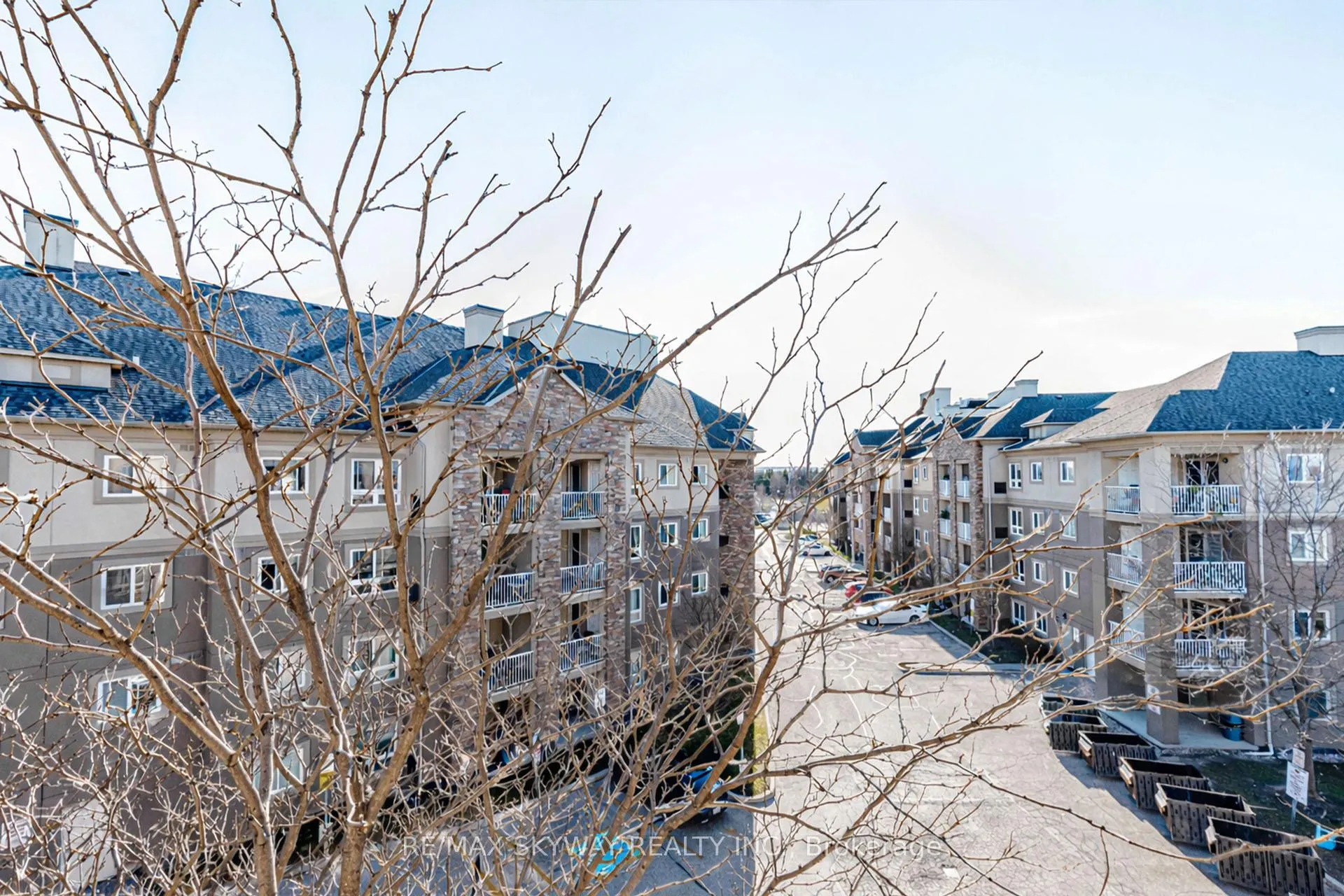 Photo 47 of Unit 1403, 8 Dayspring Circle, Brampton, Goreway Drive Corridor — HOMEH