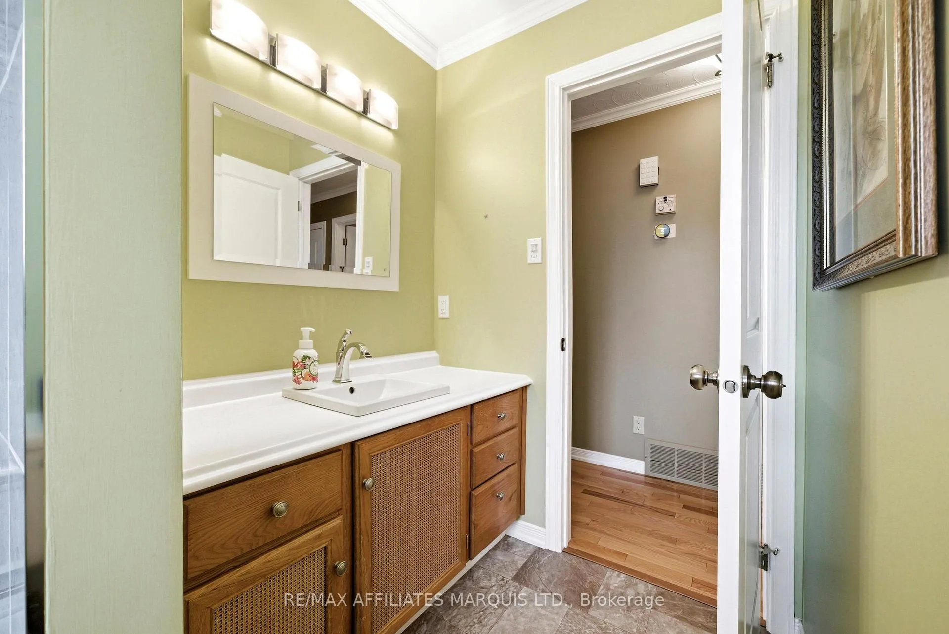 Photo 18 of 681 Champlain Drive, Cornwall — HOMEH