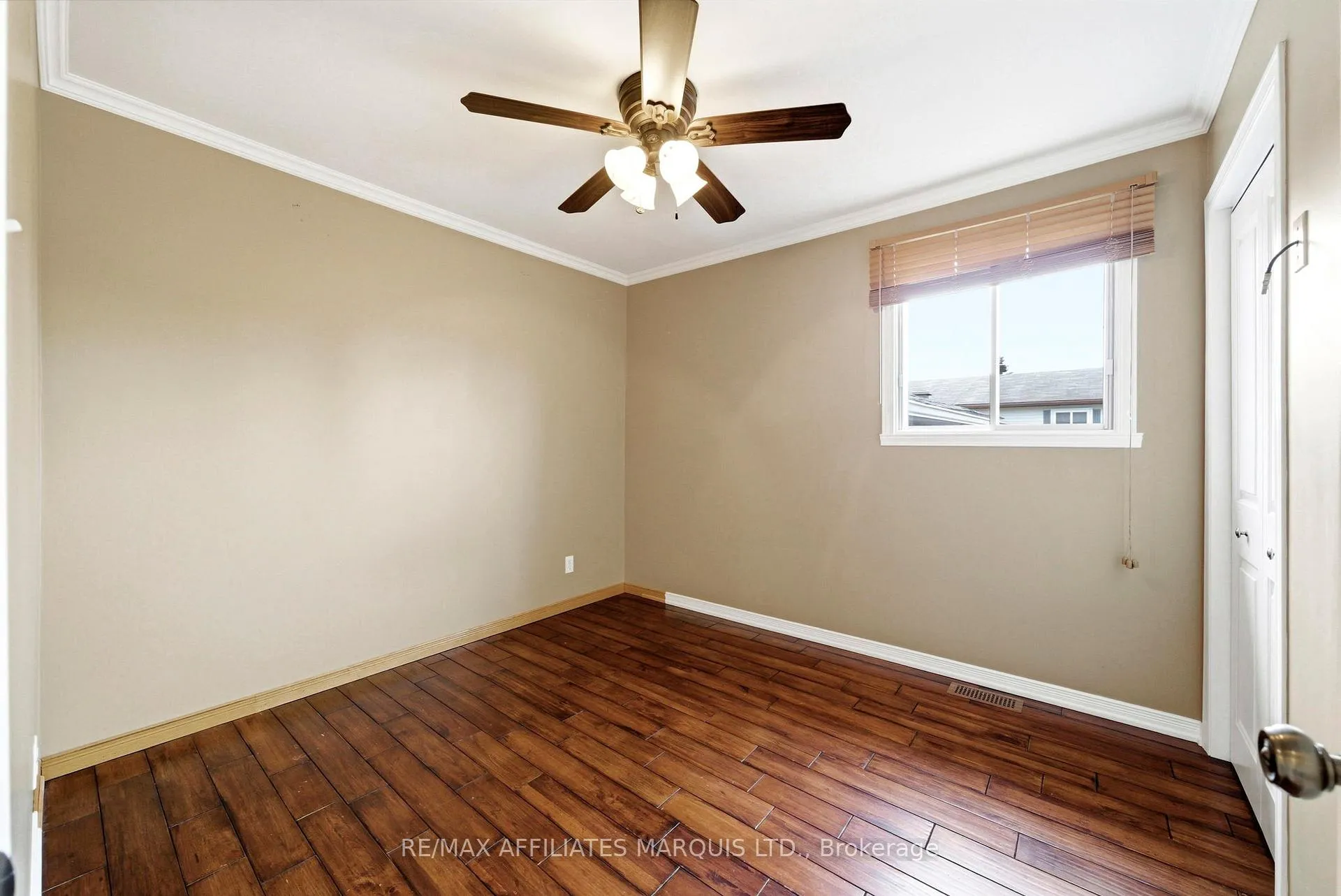 Photo 19 of 681 Champlain Drive, Cornwall — HOMEH