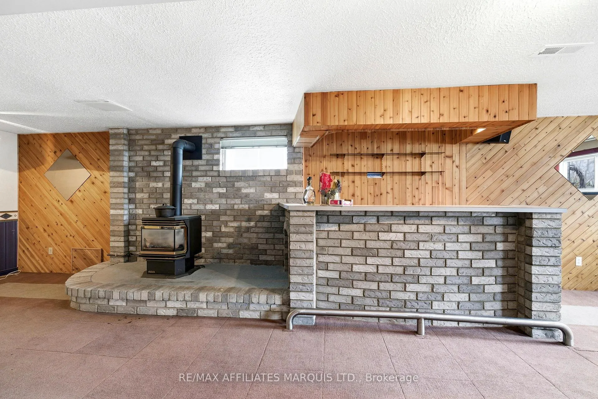 Photo 27 of 681 Champlain Drive, Cornwall — HOMEH