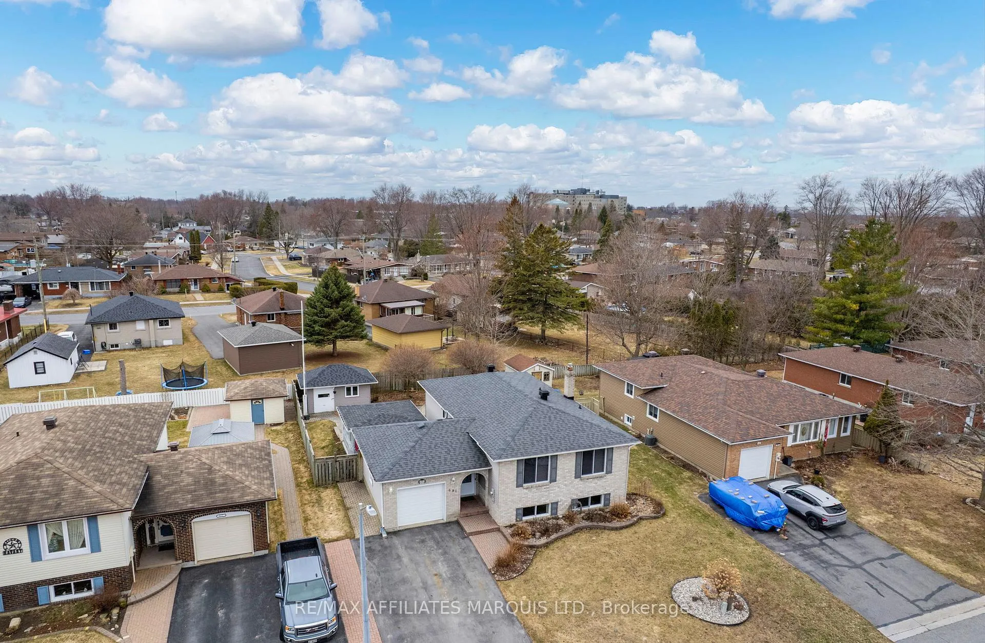 Photo 41 of 681 Champlain Drive, Cornwall — HOMEH