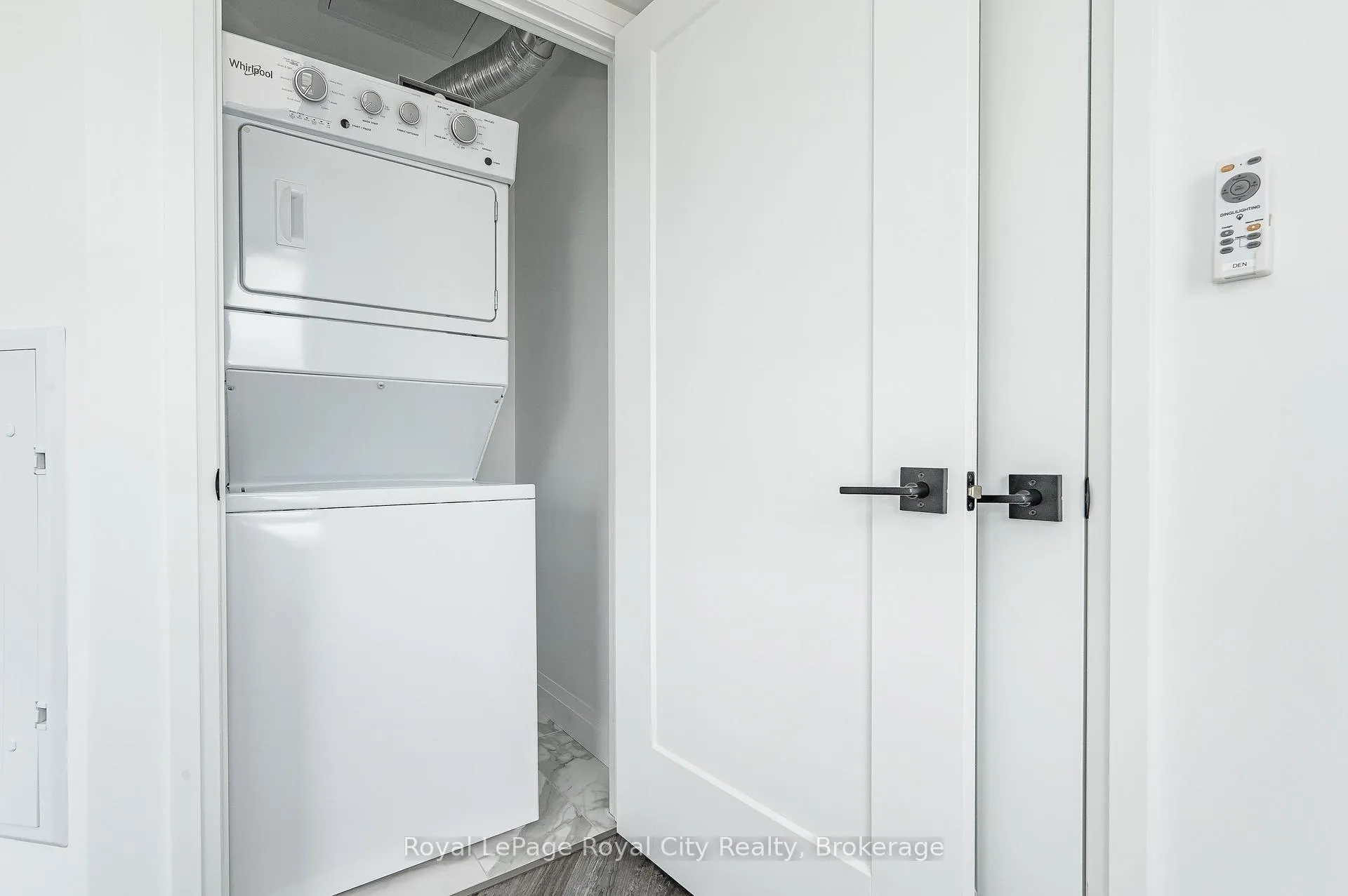 Photo 15 of Unit 402, 332 Gosling Gardens, Guelph, Clairfields/Hanlon Business Park — HOMEH