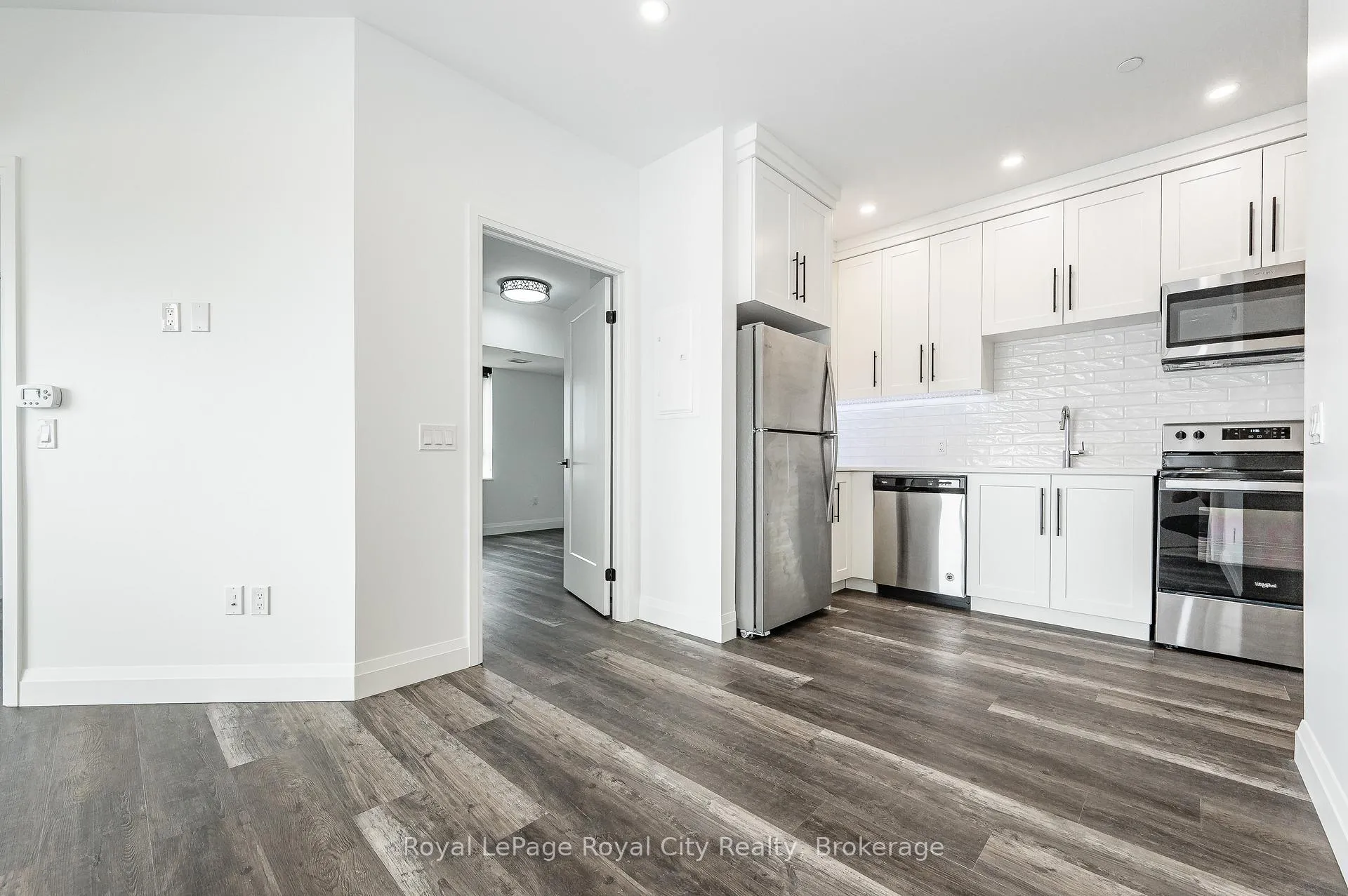 Photo 19 of Unit 402, 332 Gosling Gardens, Guelph, Clairfields/Hanlon Business Park — HOMEH