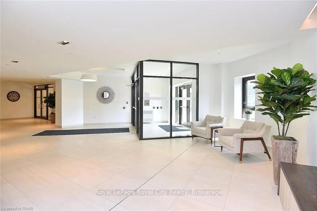 Photo 27 of Unit 402, 332 Gosling Gardens, Guelph, Clairfields/Hanlon Business Park — HOMEH