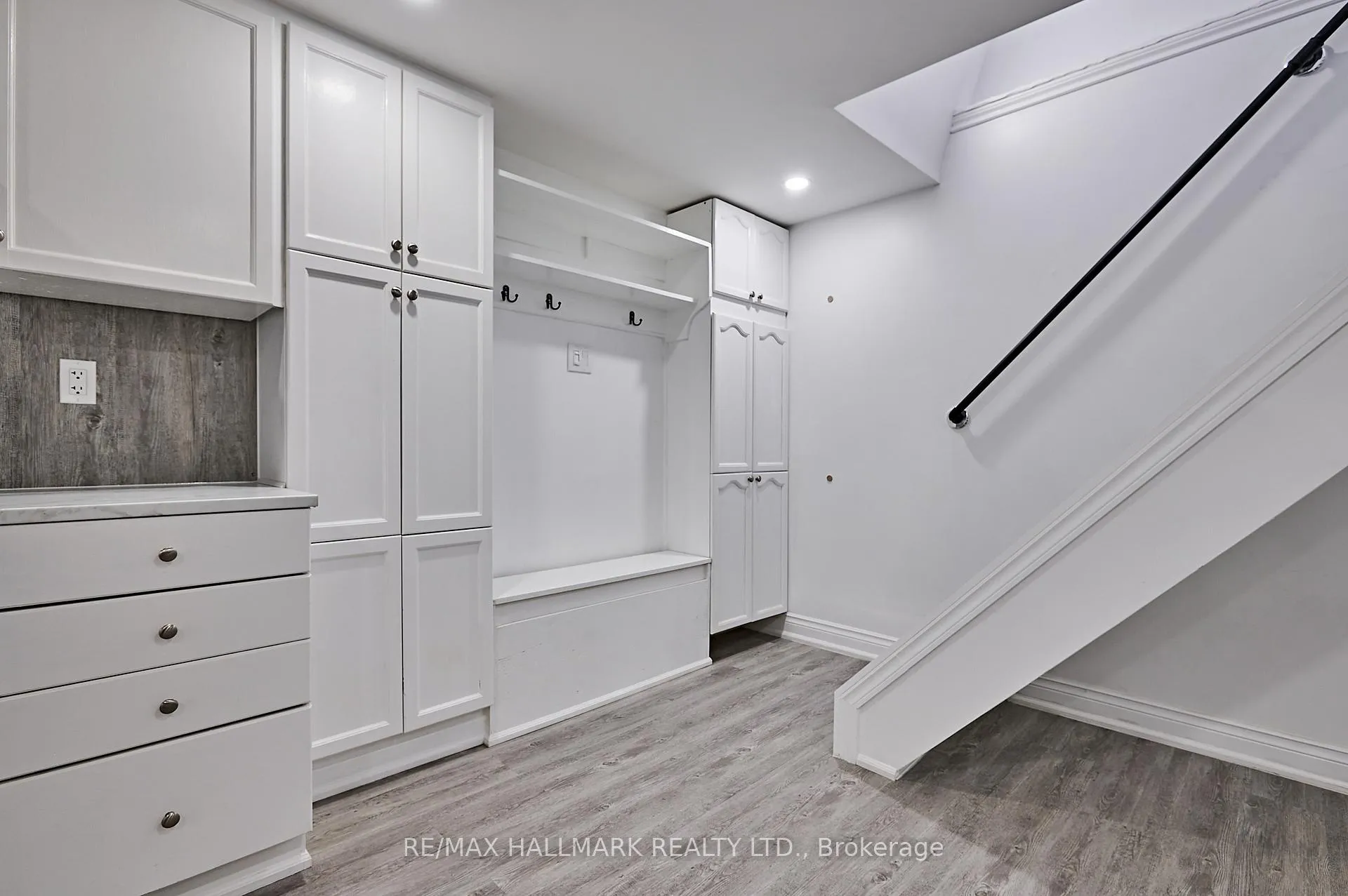 Photo 5 of 26 Michael Boulevard, Whitby, Lynde Creek — HOMEH