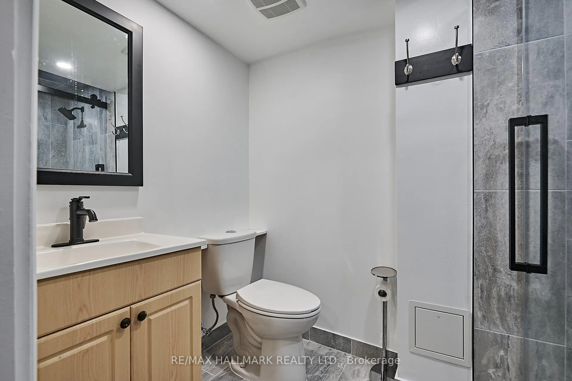 Photo 18 of 26 Michael Boulevard, Whitby, Lynde Creek — HOMEH