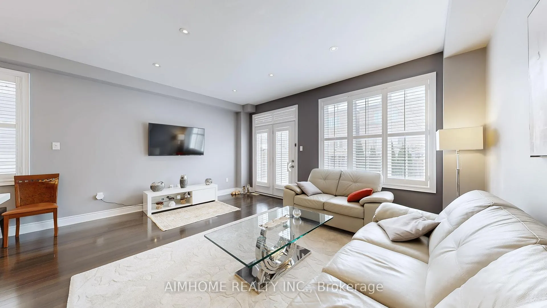 Photo 6 of 18 Bristlewood Crescent, Vaughan, Patterson — HOMEH