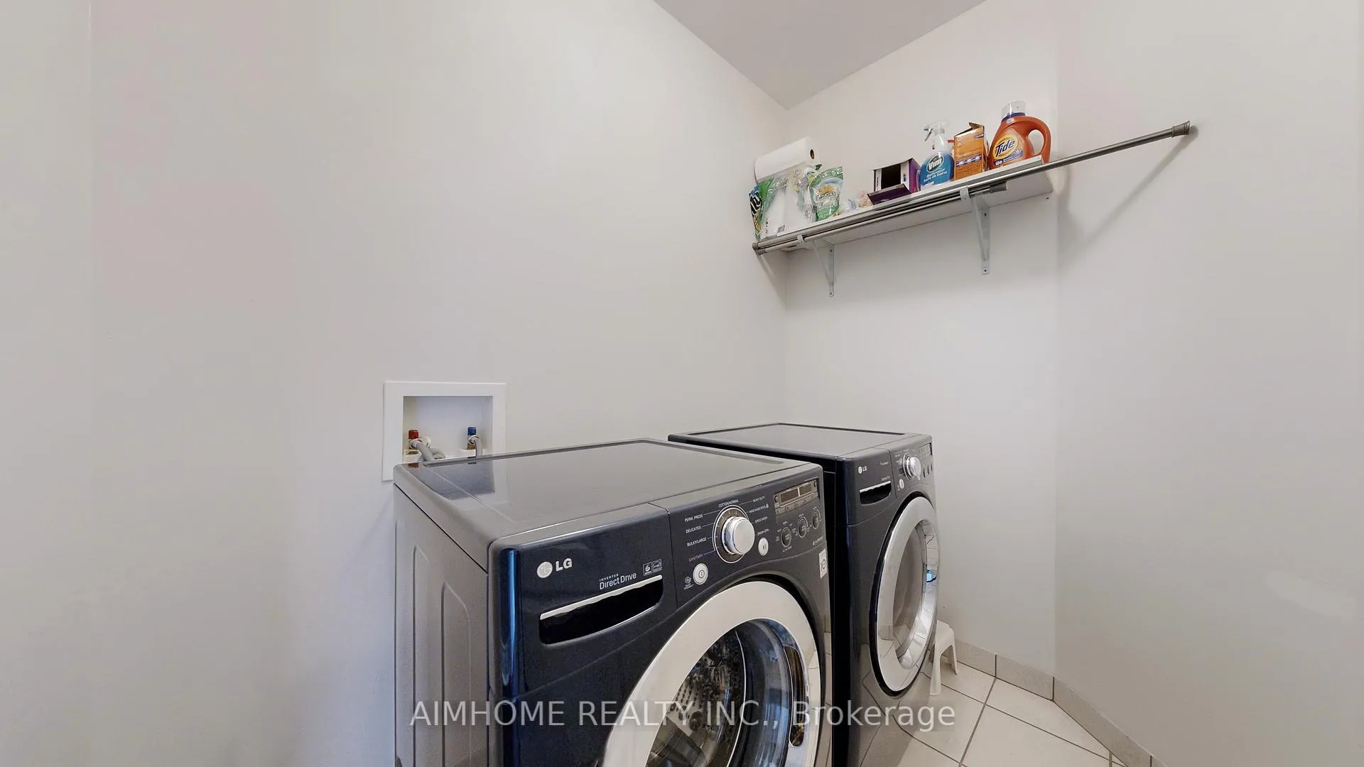 Photo 39 of 18 Bristlewood Crescent, Vaughan, Patterson — HOMEH