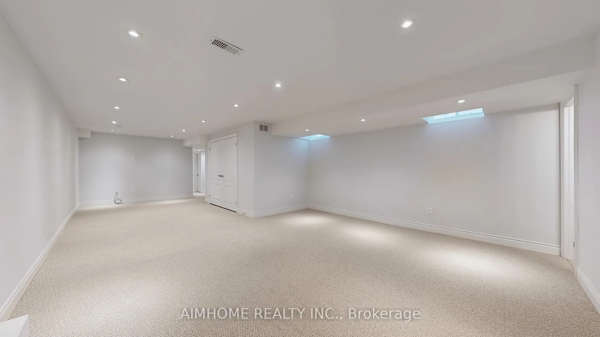 Photo 43 of 18 Bristlewood Crescent, Vaughan, Patterson — HOMEH