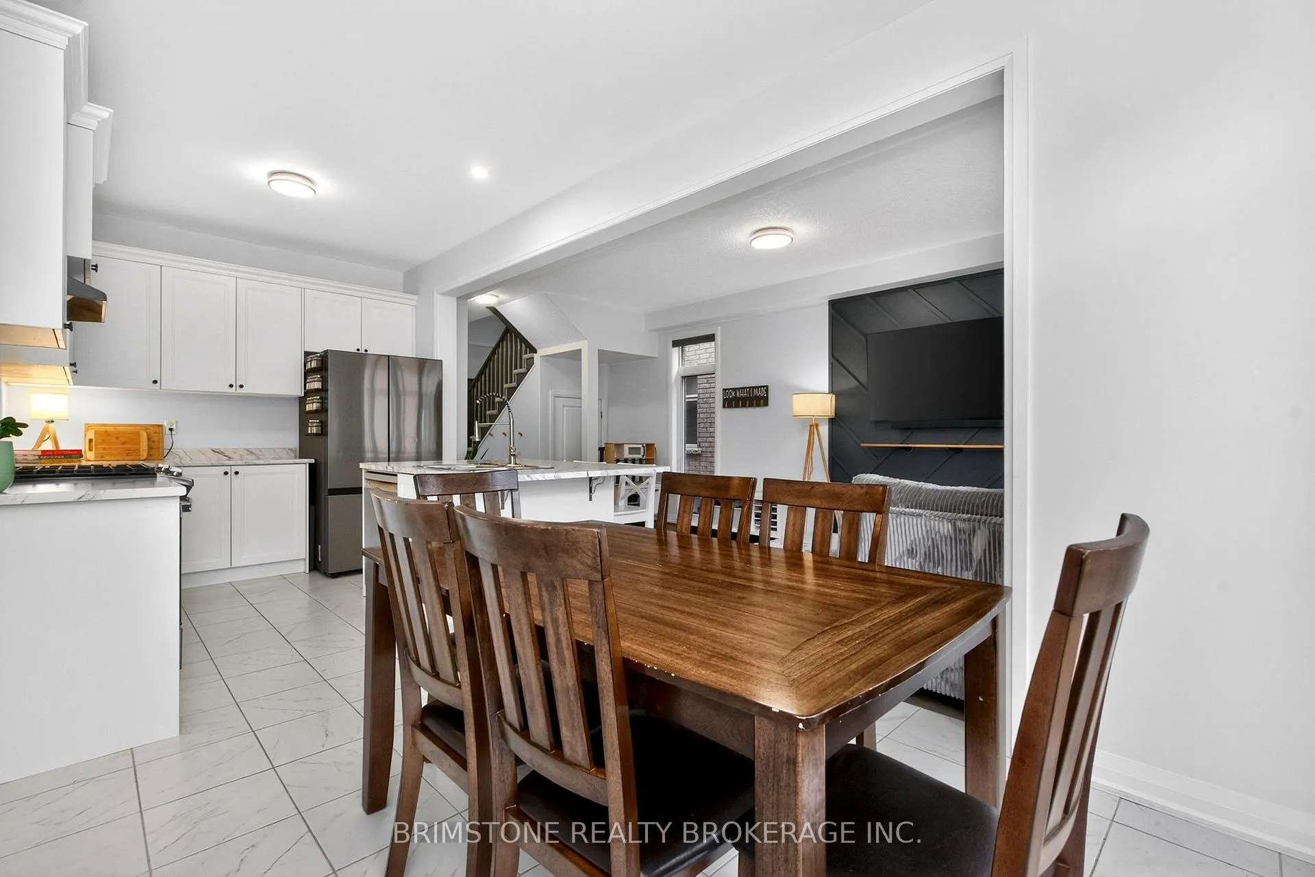Photo 8 of 63 Copperhill Heights, Barrie, Painswick South — HOMEH