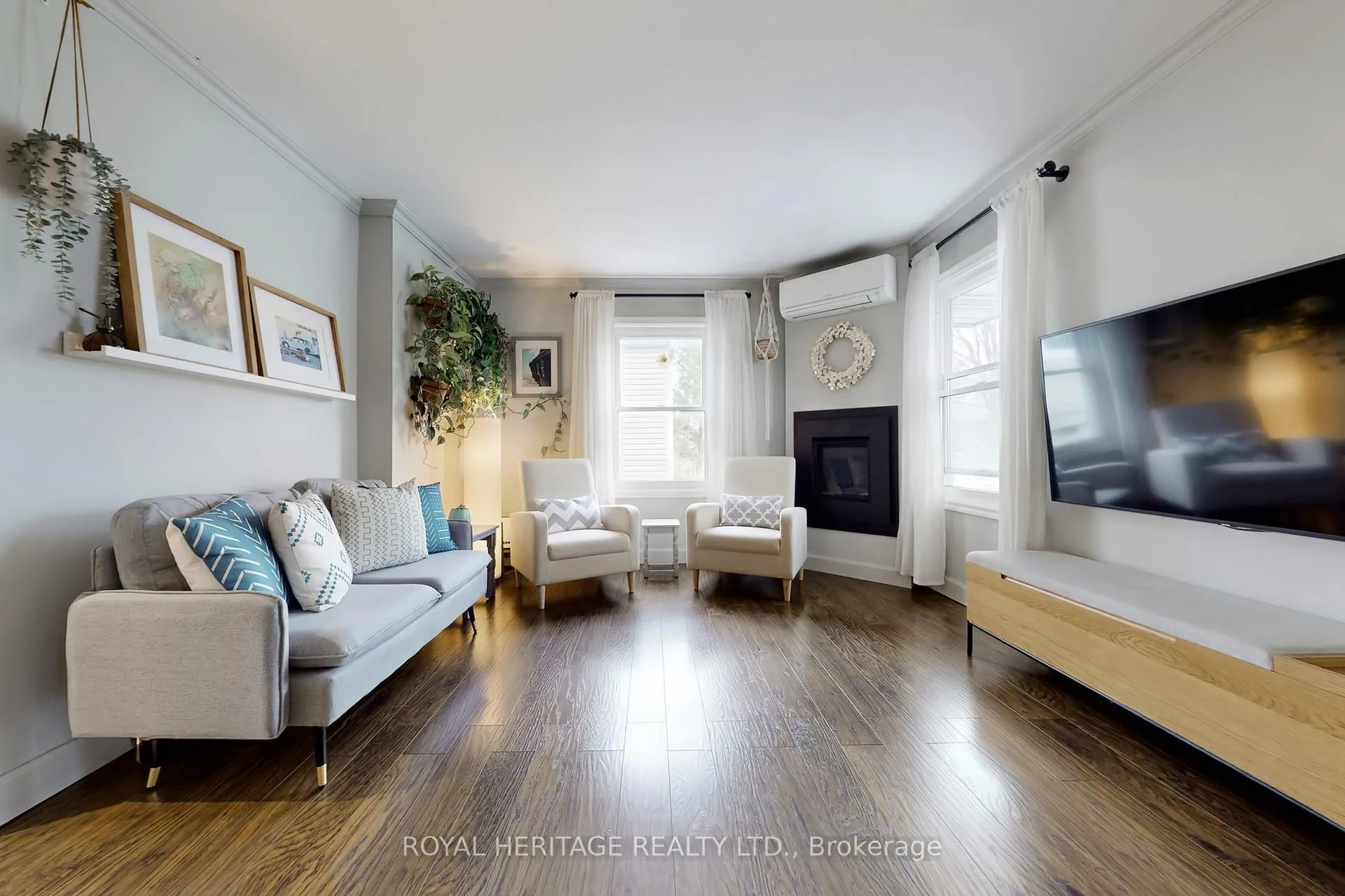 Photo 4 of 24 York Street, Ajax, Central — HOMEH