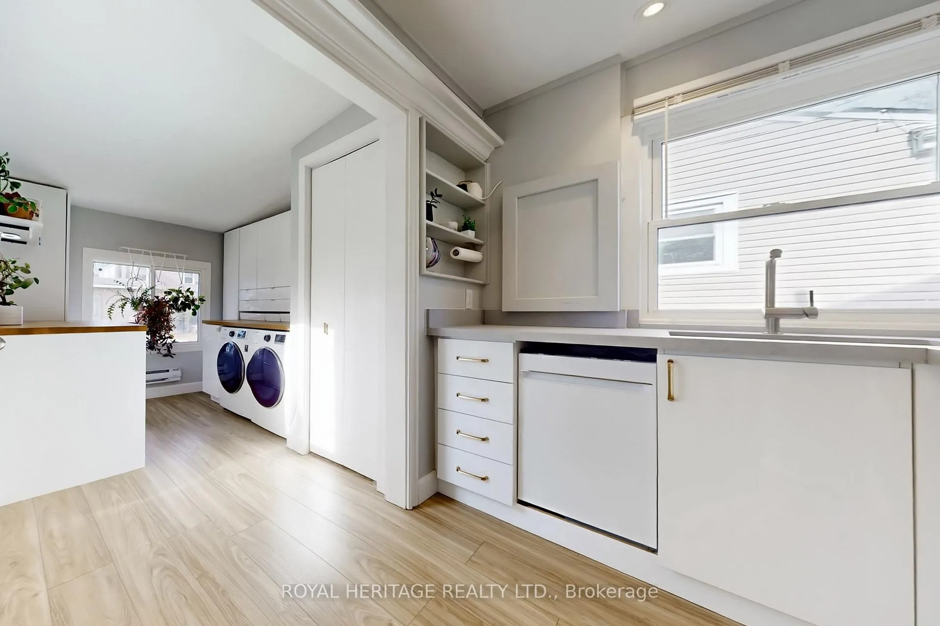 Photo 14 of 24 York Street, Ajax, Central — HOMEH