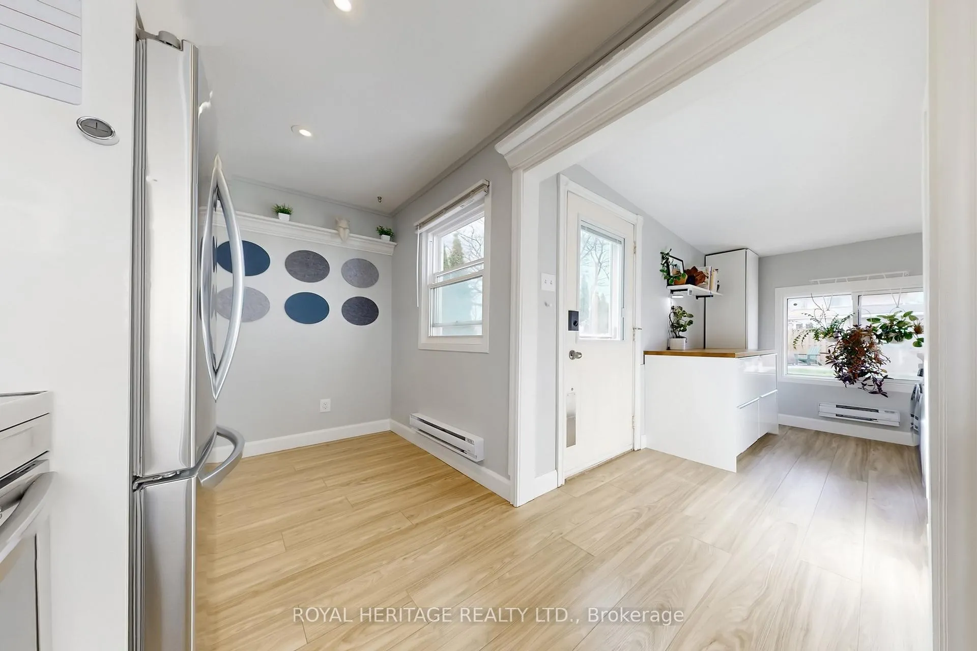 Photo 16 of 24 York Street, Ajax, Central — HOMEH