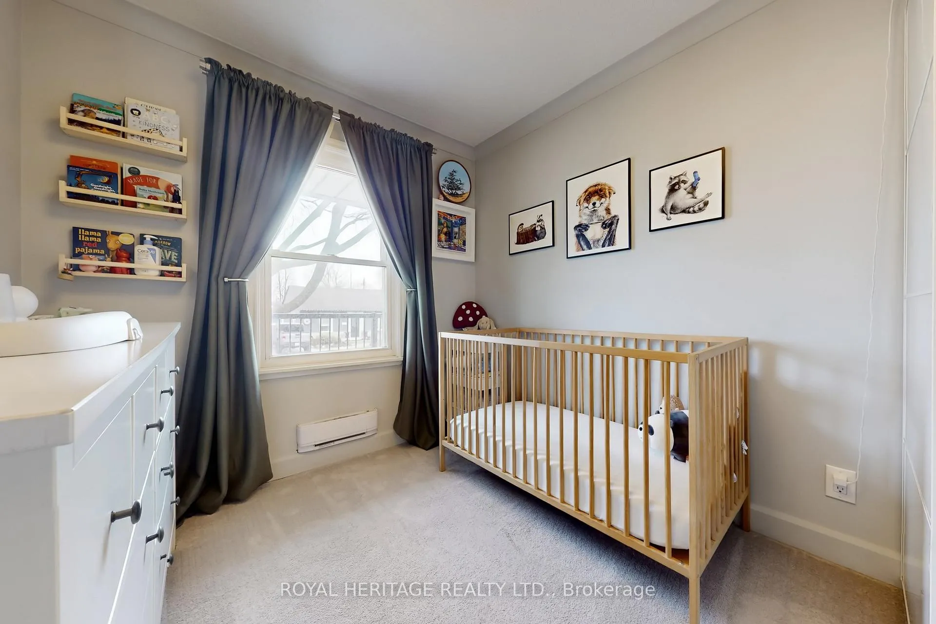 Photo 20 of 24 York Street, Ajax, Central — HOMEH