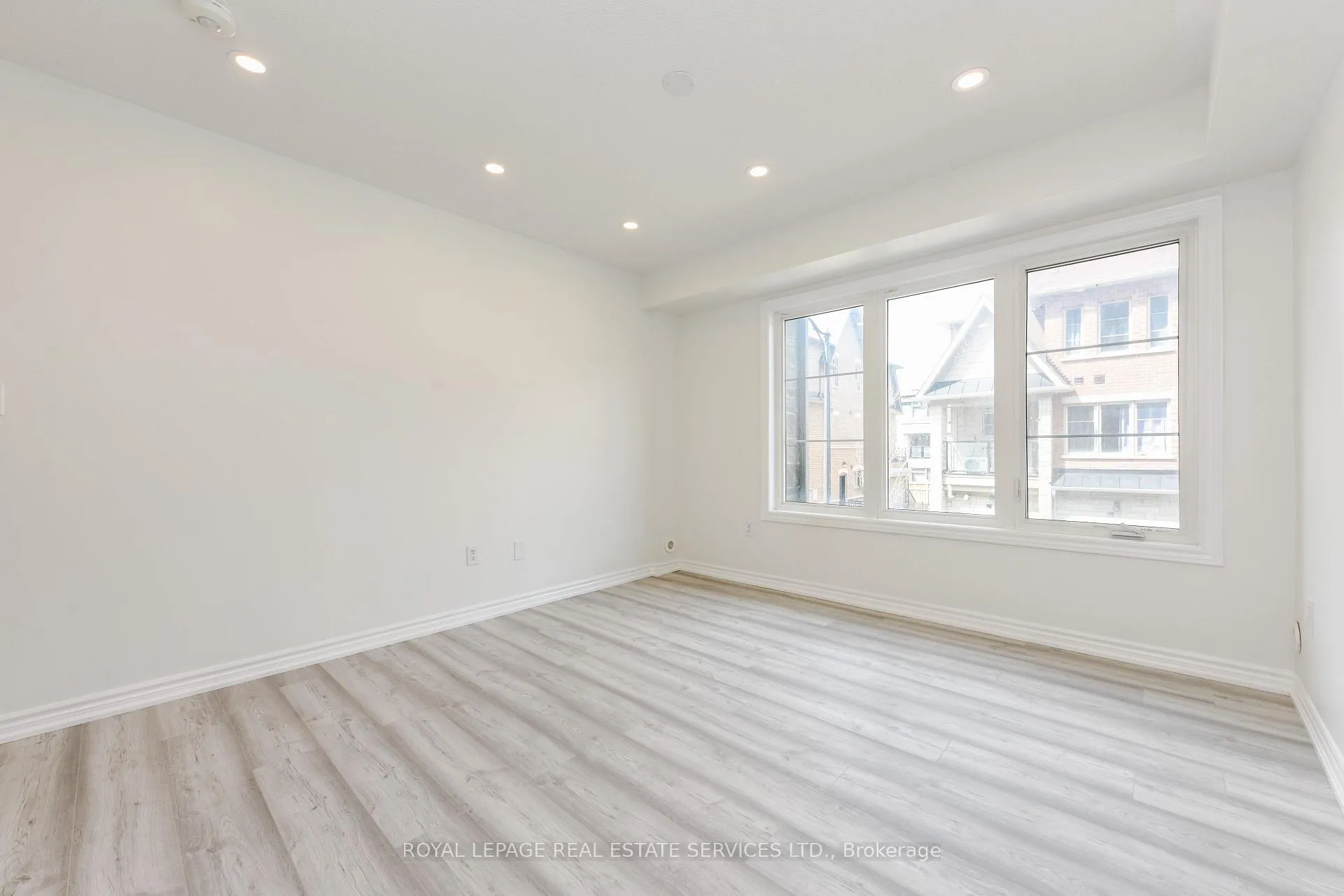 Photo 8 of Unit 153, 200 Veterans Drive, Brampton, Northwest Brampton — HOMEH
