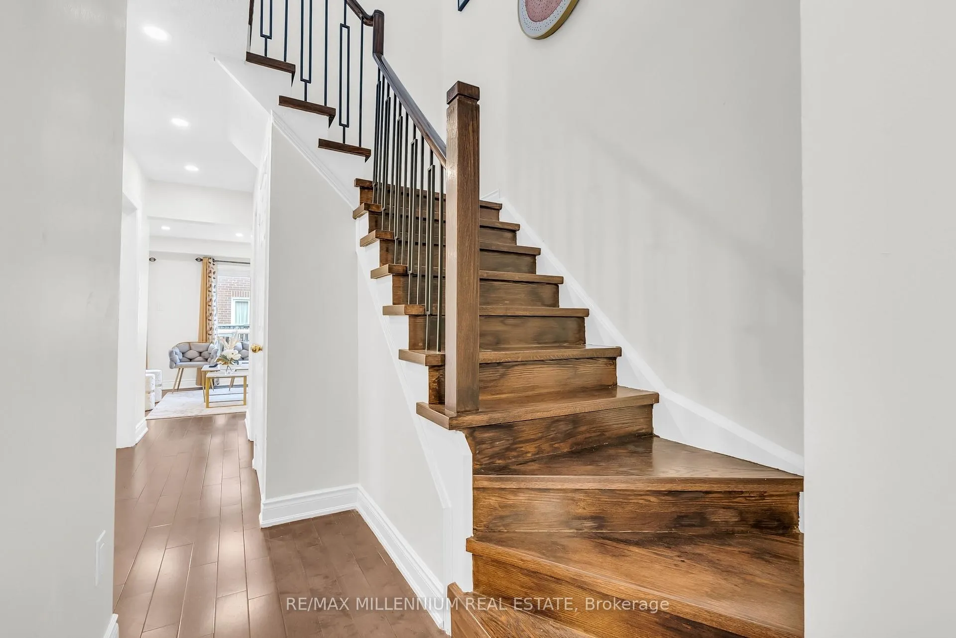 Photo 21 of 38 Kitto Court, Brampton, Fletcher's West — HOMEH
