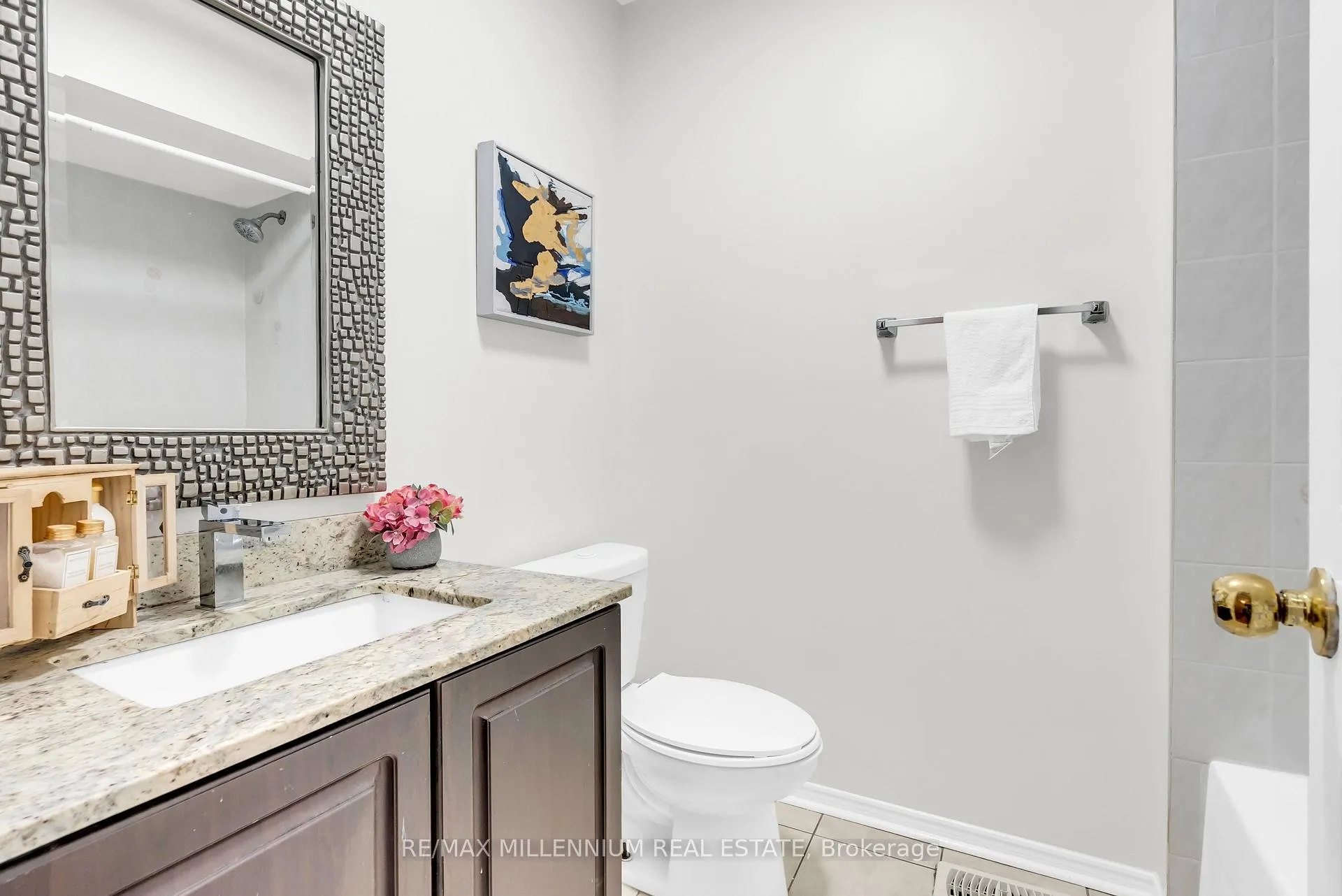 Photo 30 of 38 Kitto Court, Brampton, Fletcher's West — HOMEH