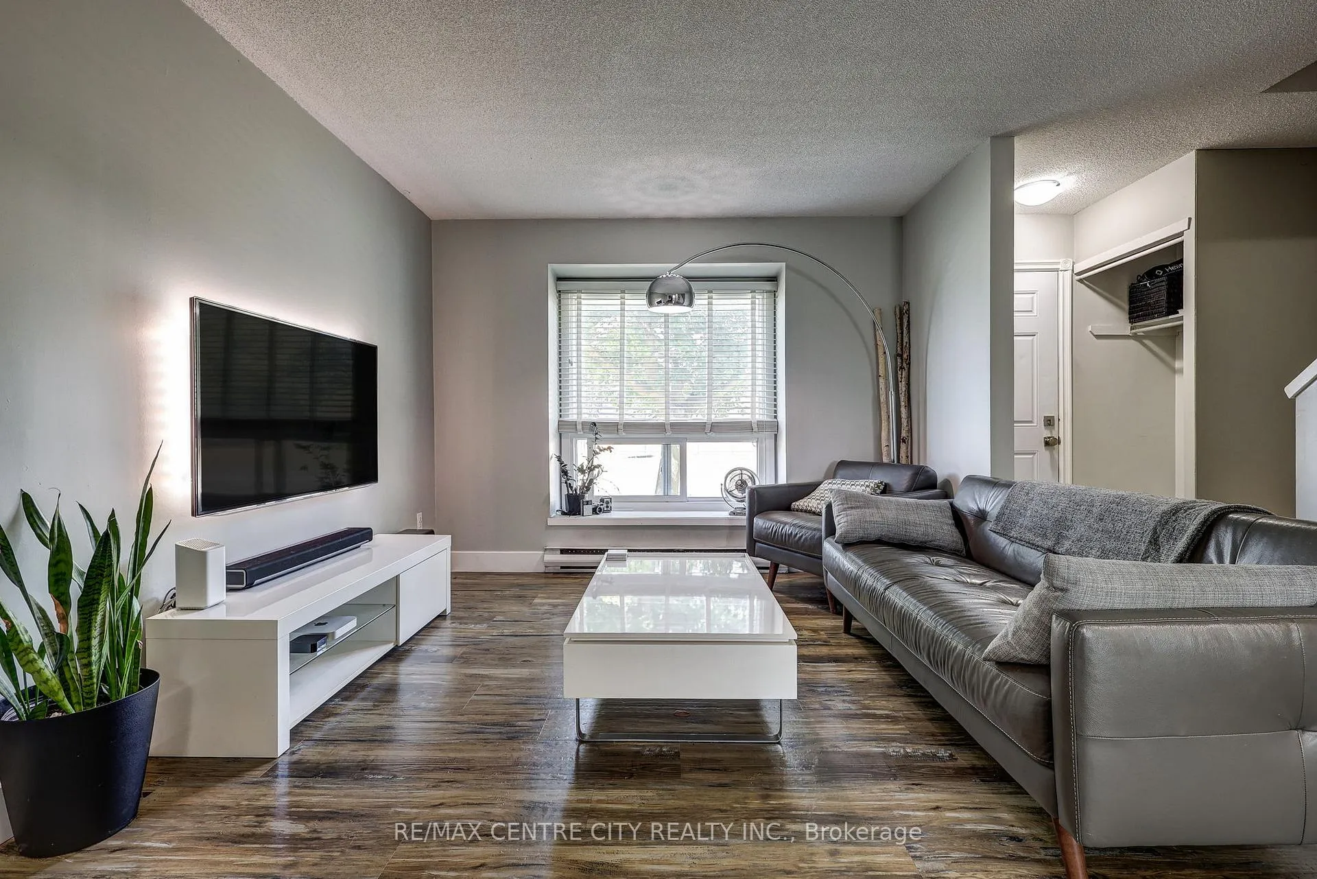 Photo 8 of Unit 5, 1443 Huron Street, London, East D — HOMEH