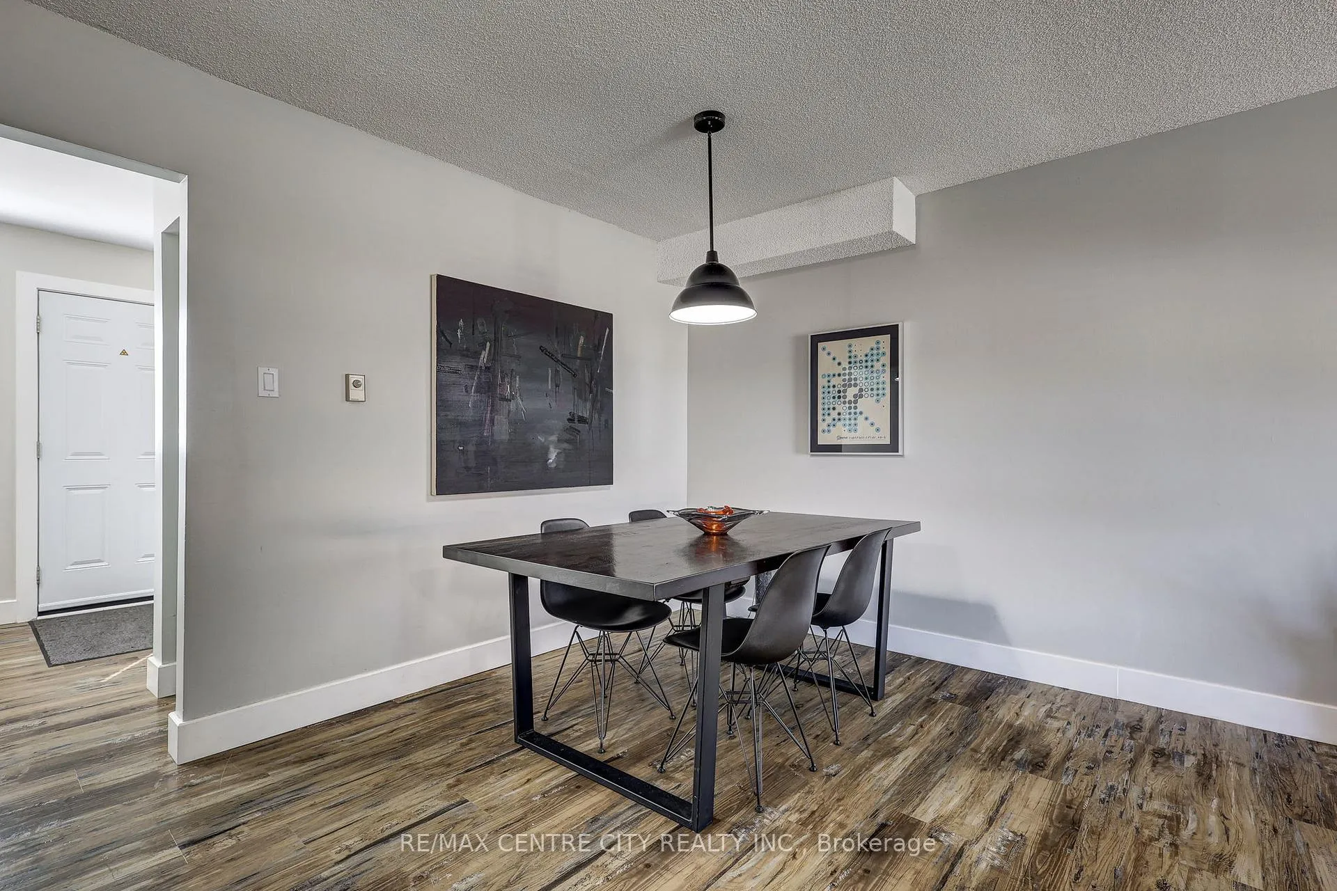 Photo 11 of Unit 5, 1443 Huron Street, London, East D — HOMEH