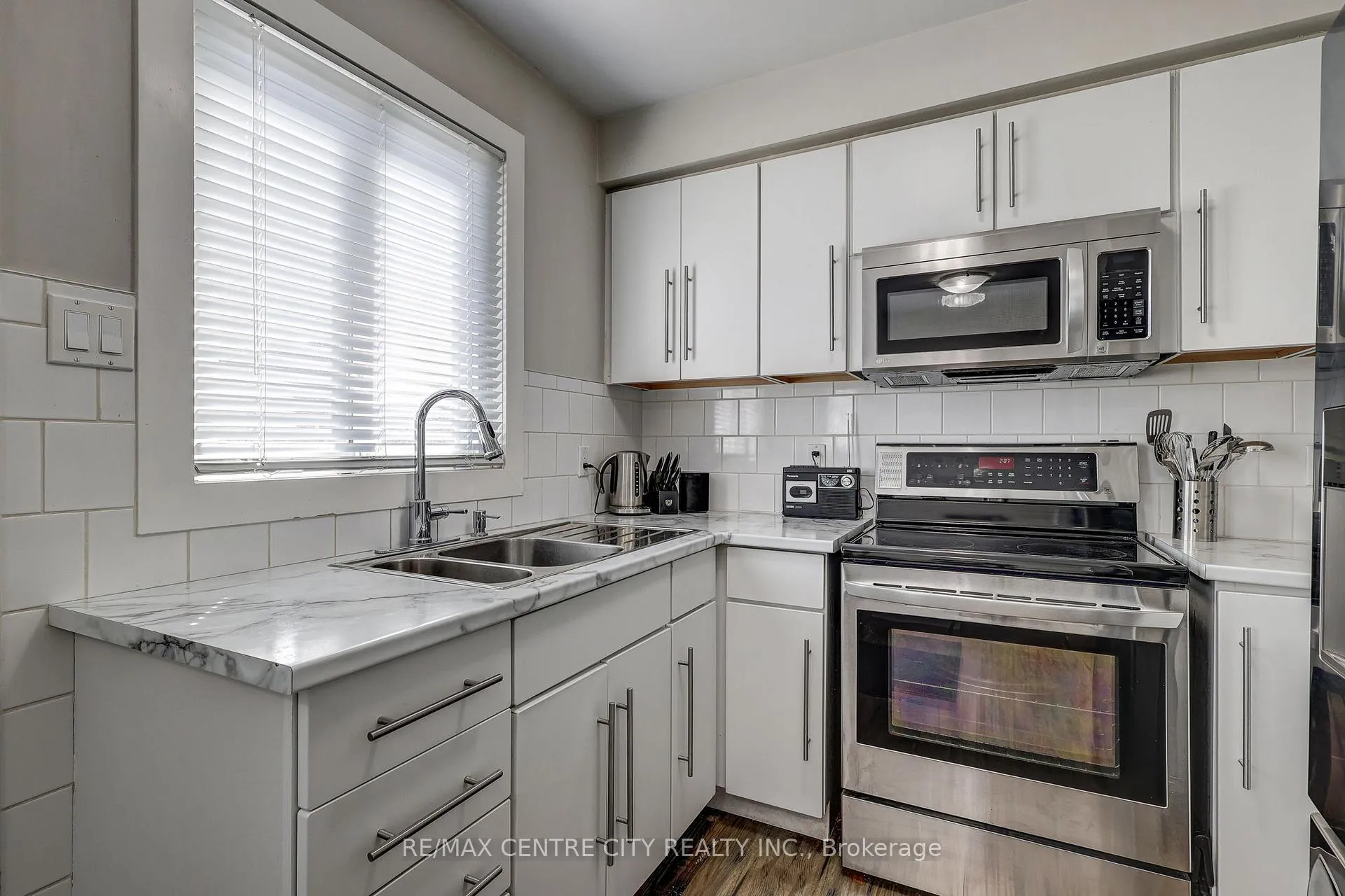 Photo 17 of Unit 5, 1443 Huron Street, London, East D — HOMEH