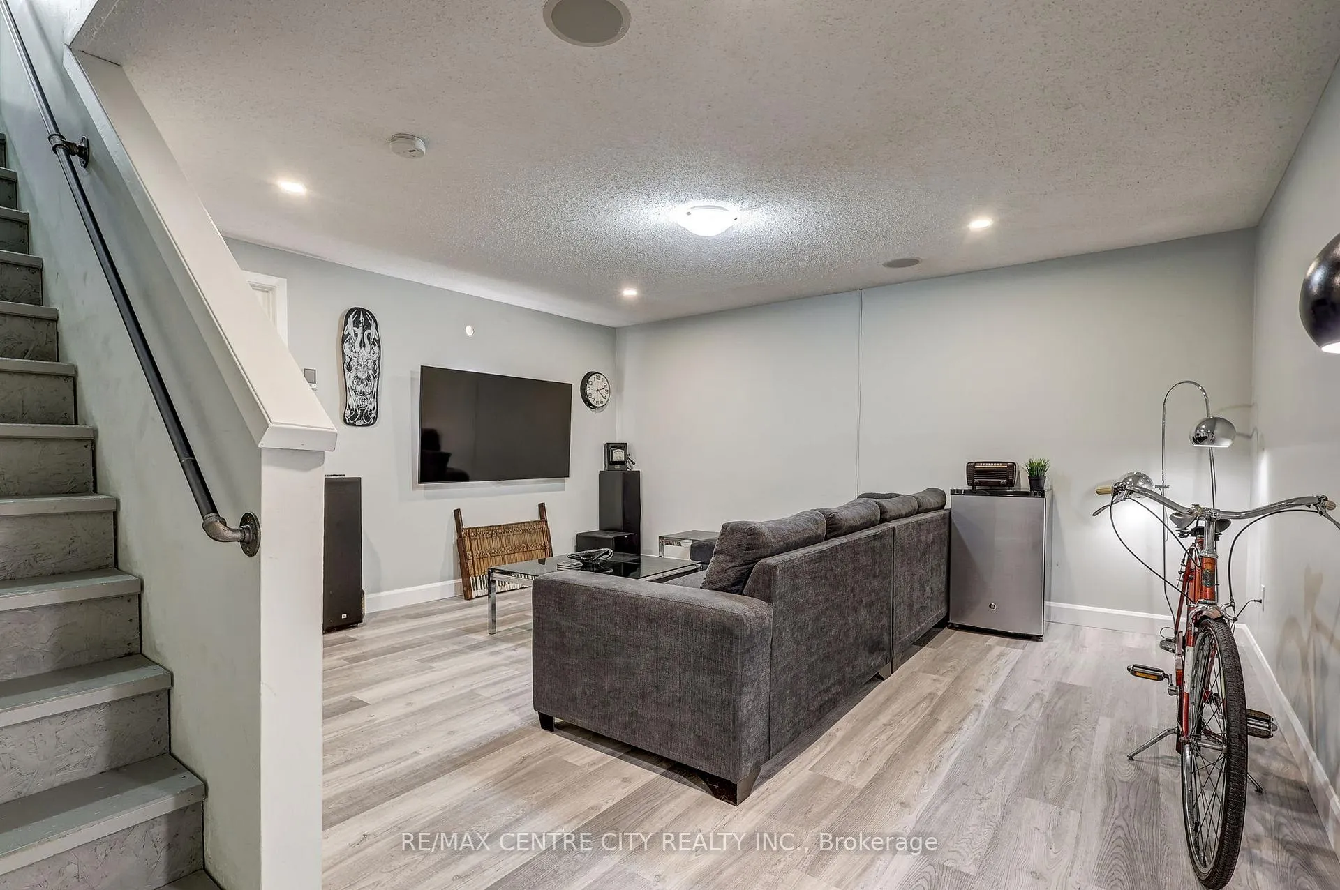 Photo 31 of Unit 5, 1443 Huron Street, London, East D — HOMEH