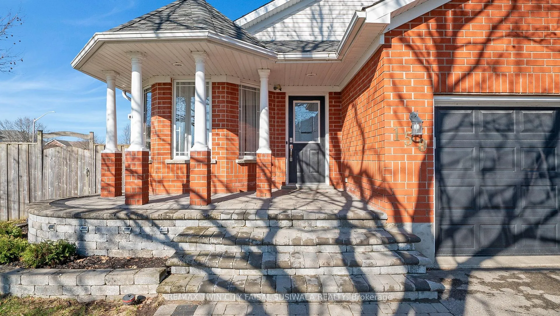 Photo 2 of 158 Mcmeeken Drive, Cambridge — HOMEH