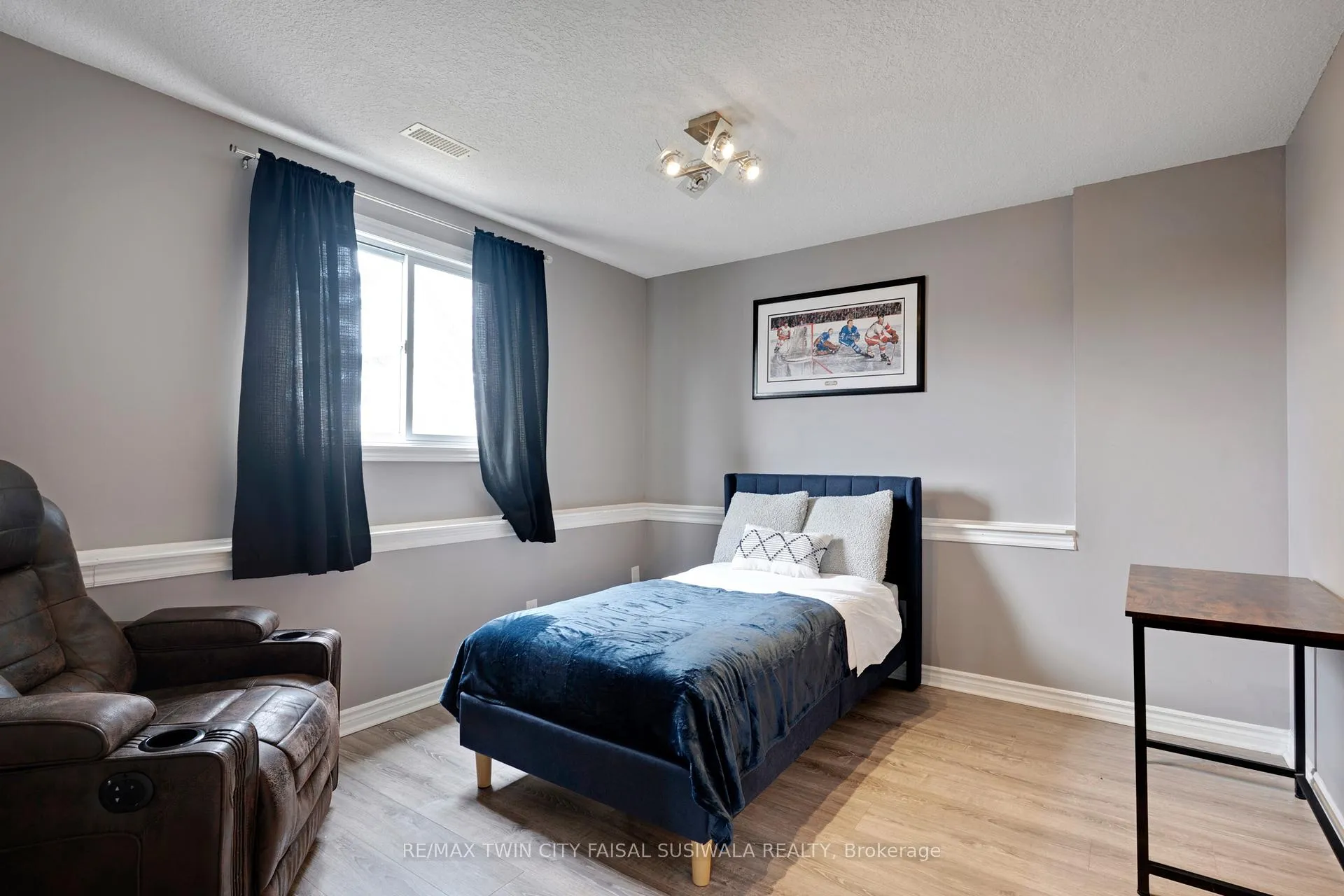 Photo 27 of 158 Mcmeeken Drive, Cambridge — HOMEH