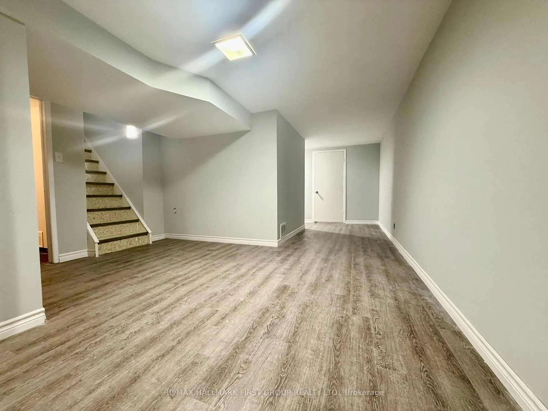 Photo 2 of 36 Mcclarnan Road, Ajax, South East — HOMEH