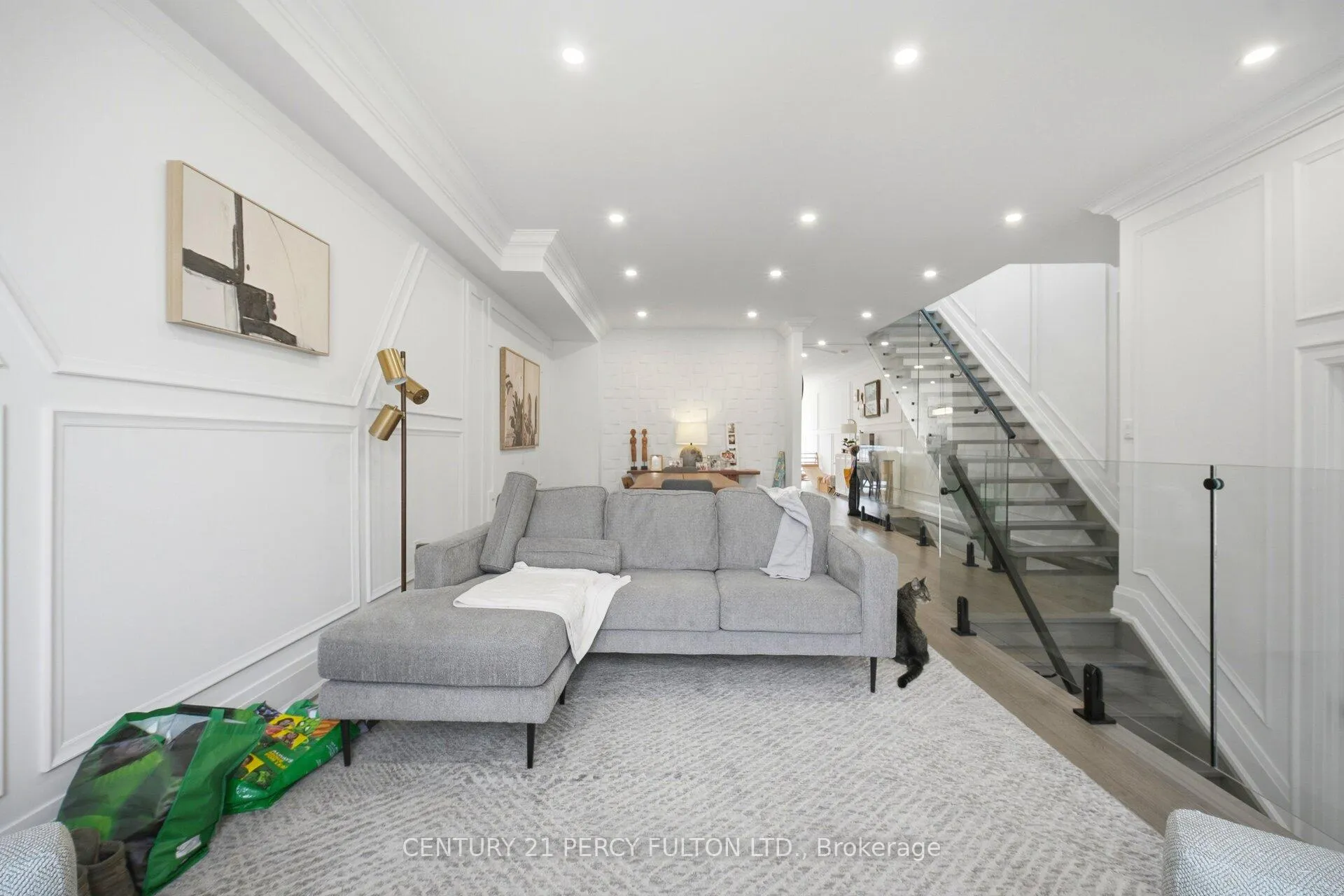 Photo 7 of 195 Danforth Road, Scarborough, Oakridge — HOMEH