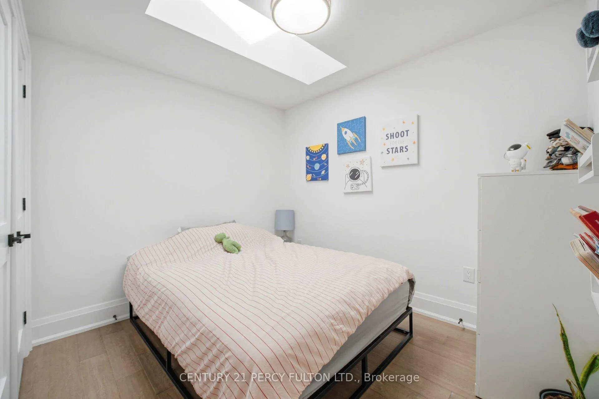 Photo 28 of 195 Danforth Road, Scarborough, Oakridge — HOMEH