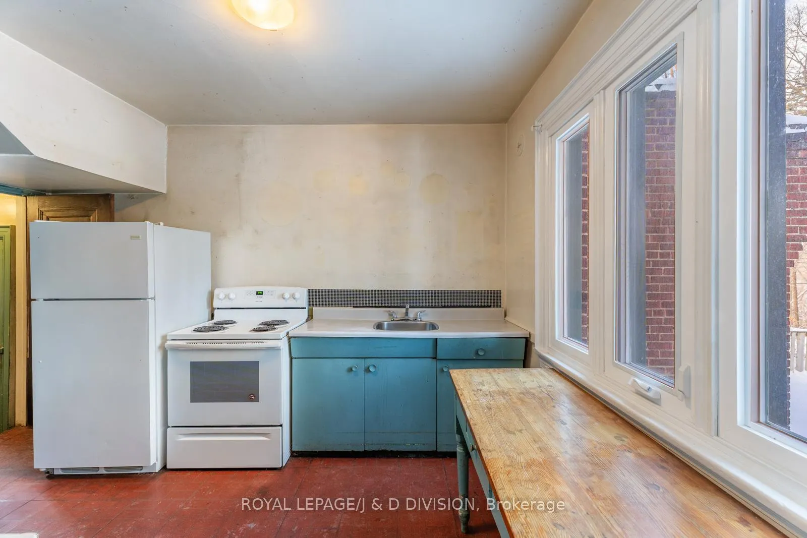 Photo 10 of 64 Heathdale Road, Toronto, Humewood-Cedarvale — HOMEH