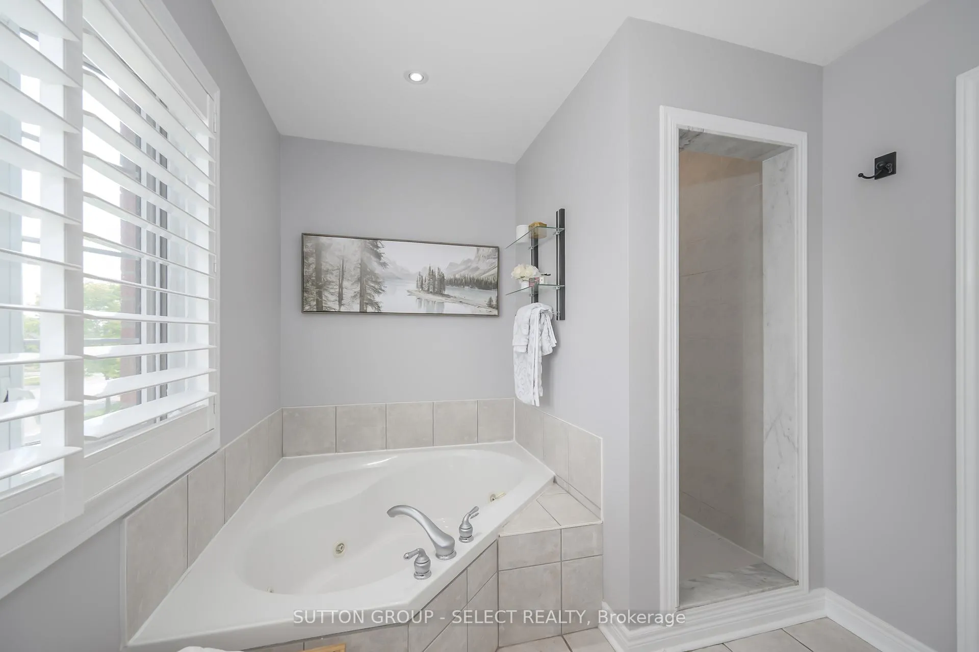 Photo 33 of 45 Shaw Valley Drive, St. Thomas — HOMEH