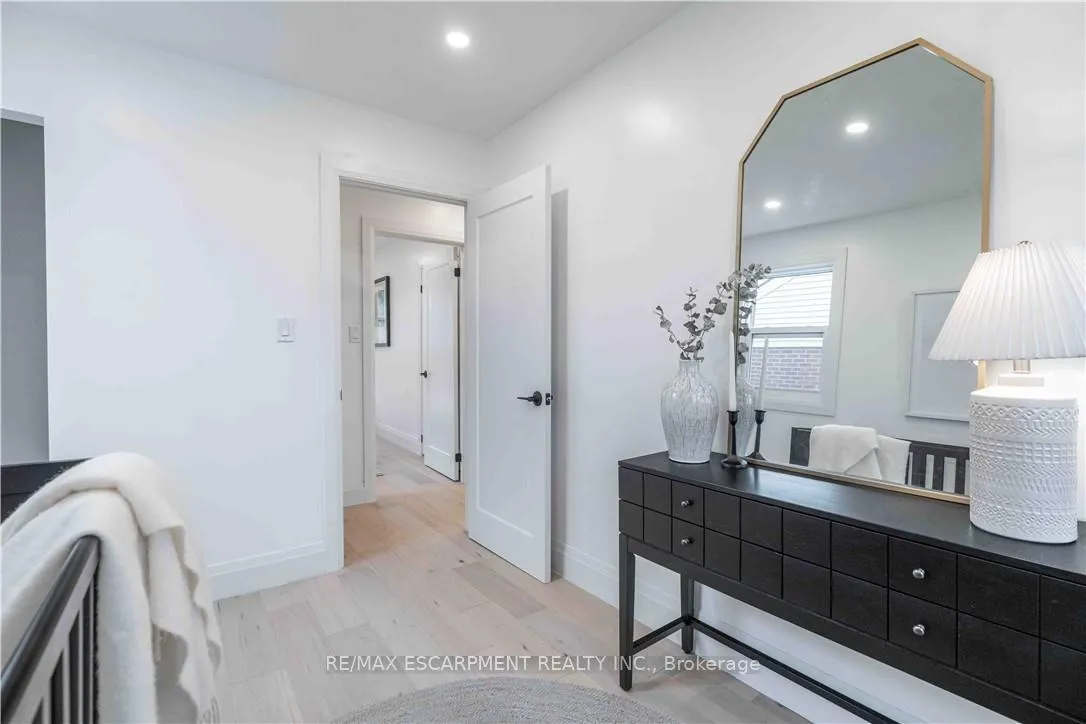 Photo 21 of 67 Toby Crescent, Hamilton, Huntington — HOMEH