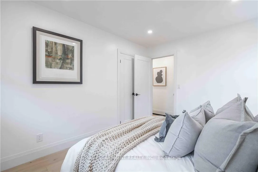 Photo 23 of 67 Toby Crescent, Hamilton, Huntington — HOMEH