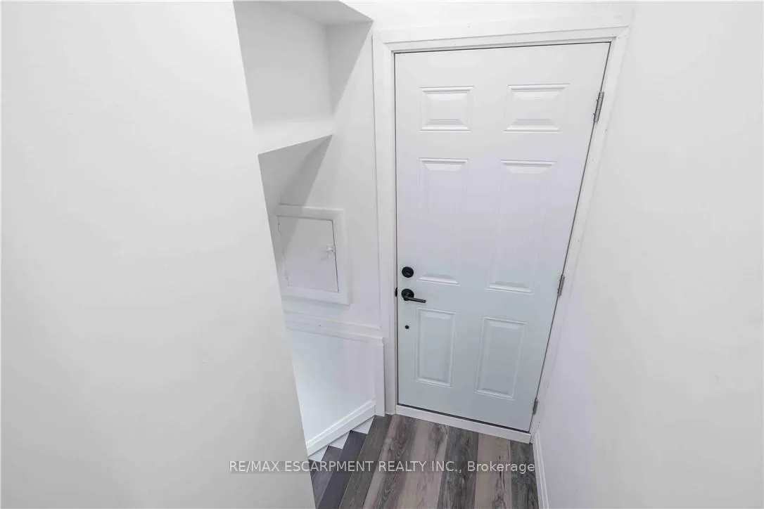 Photo 25 of 67 Toby Crescent, Hamilton, Huntington — HOMEH
