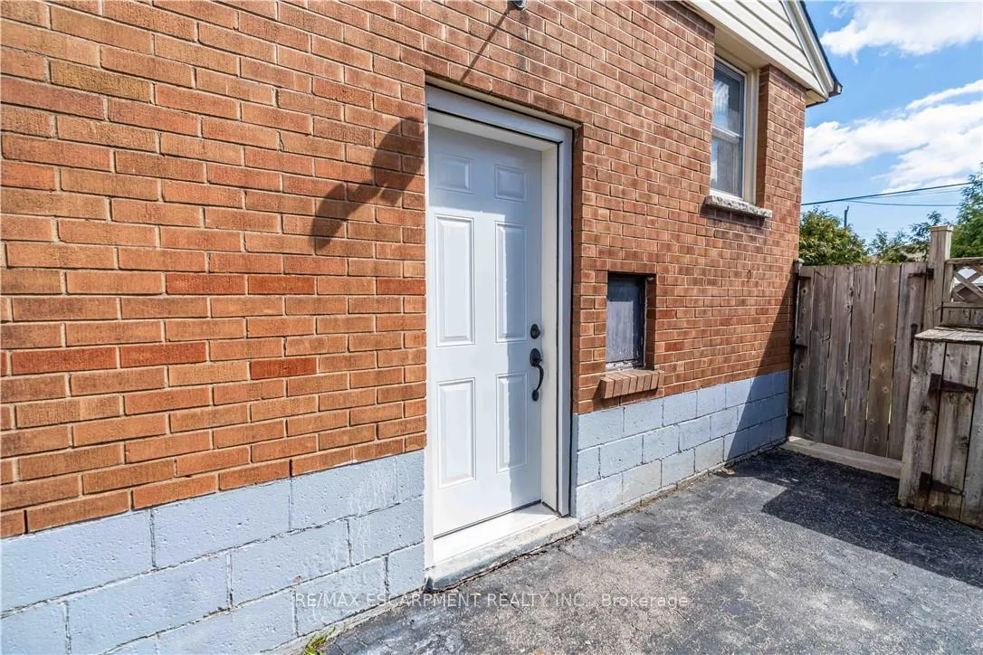 Photo 36 of 67 Toby Crescent, Hamilton, Huntington — HOMEH