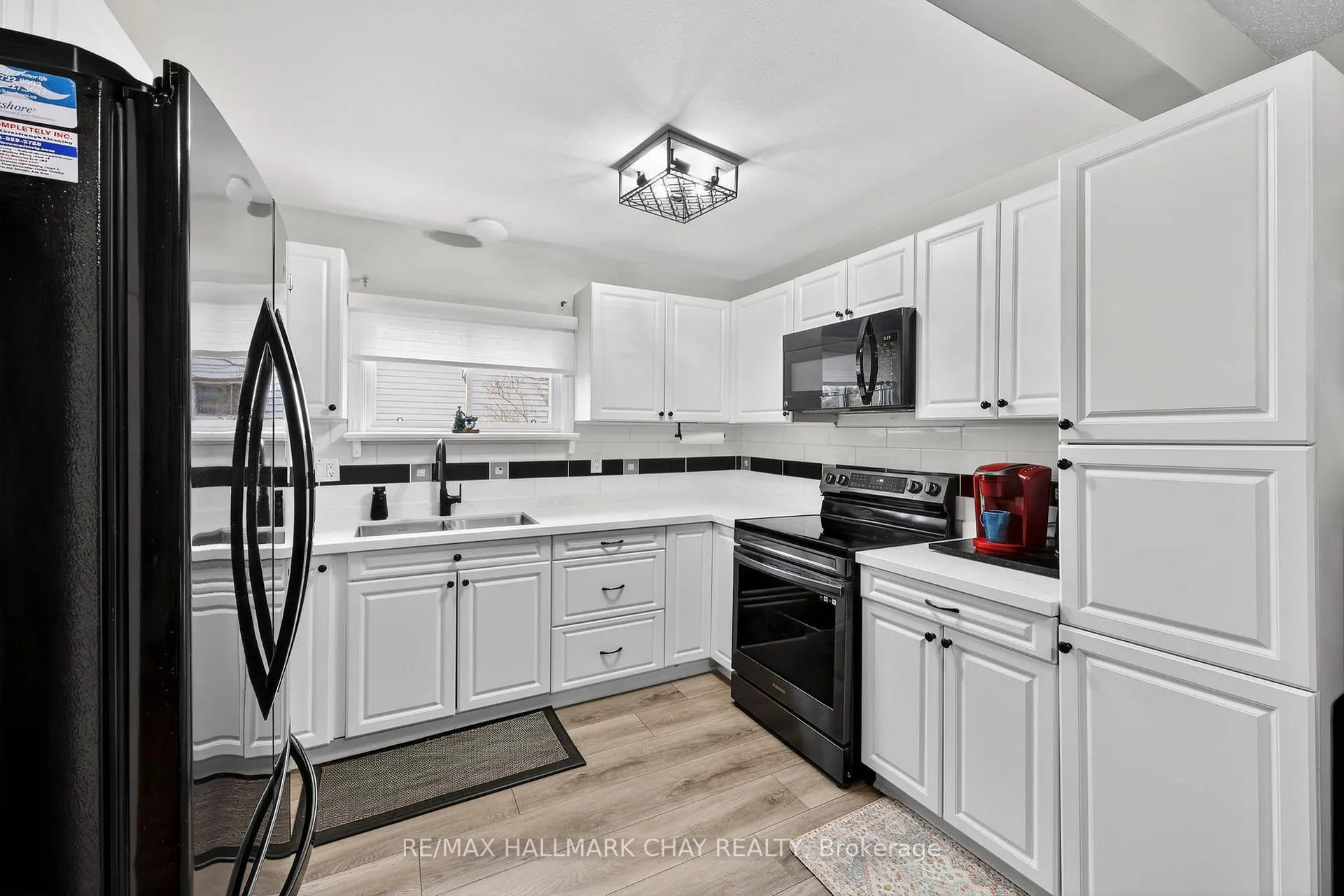 Photo 14 of 15 Wilde Place, Barrie, Letitia Heights — HOMEH
