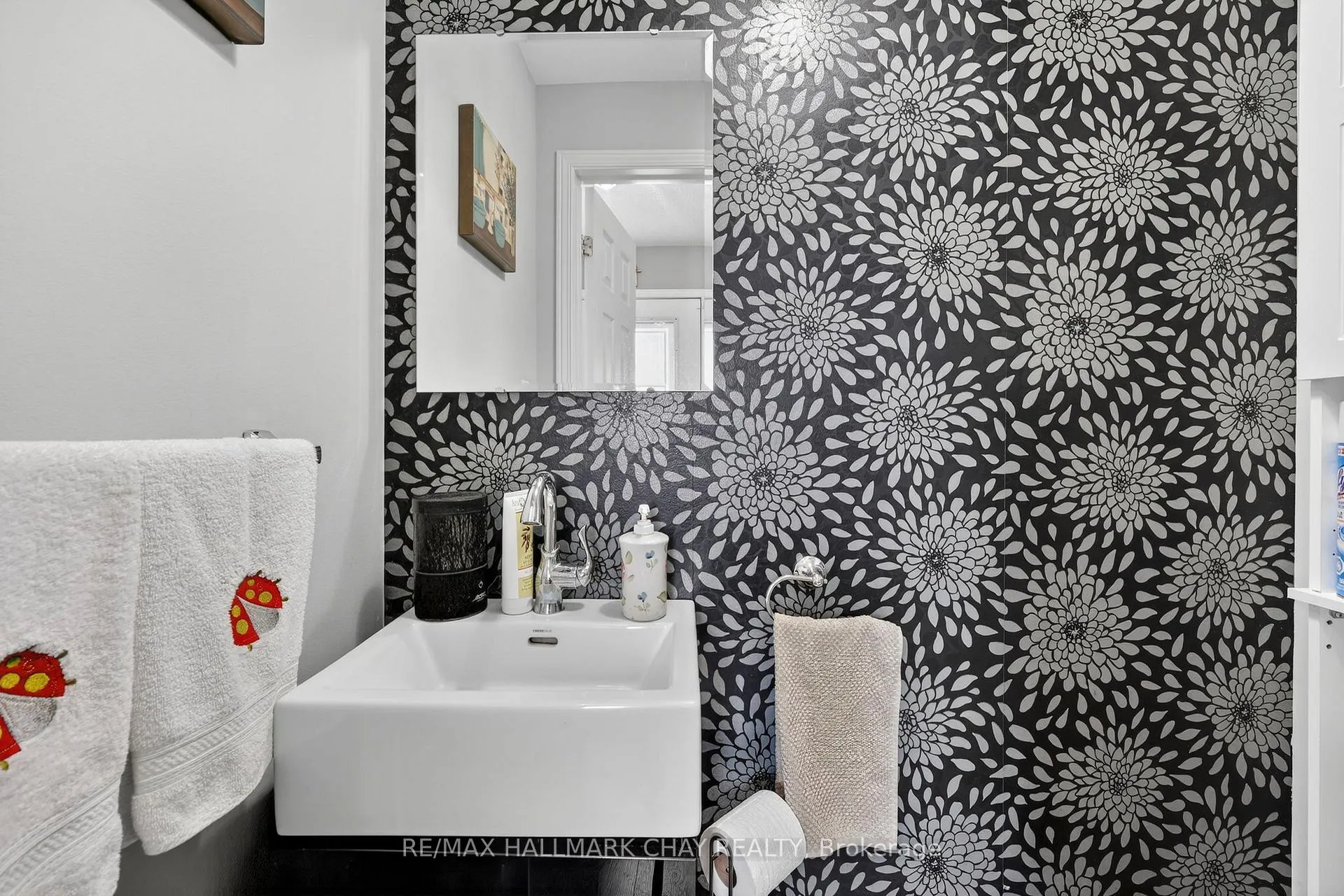 Photo 32 of 15 Wilde Place, Barrie, Letitia Heights — HOMEH