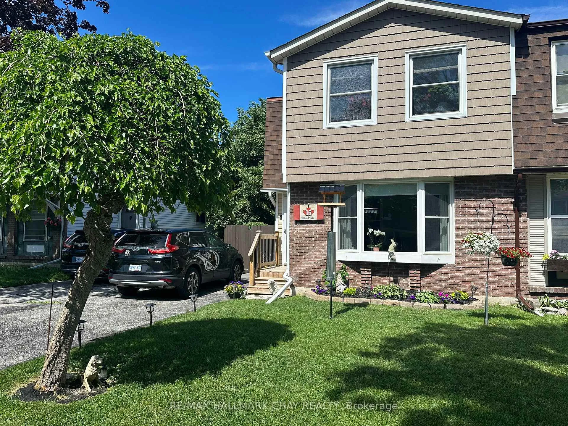 Photo 1 of 15 Wilde Place, Barrie, Letitia Heights — HOMEH