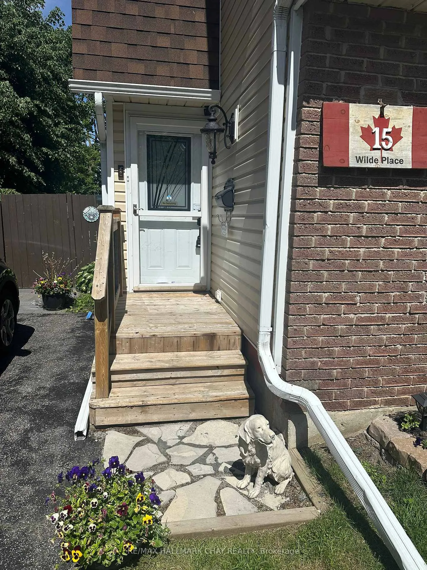 Photo 35 of 15 Wilde Place, Barrie, Letitia Heights — HOMEH