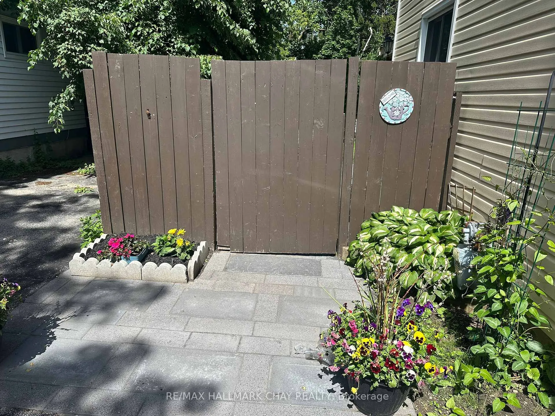 Photo 36 of 15 Wilde Place, Barrie, Letitia Heights — HOMEH