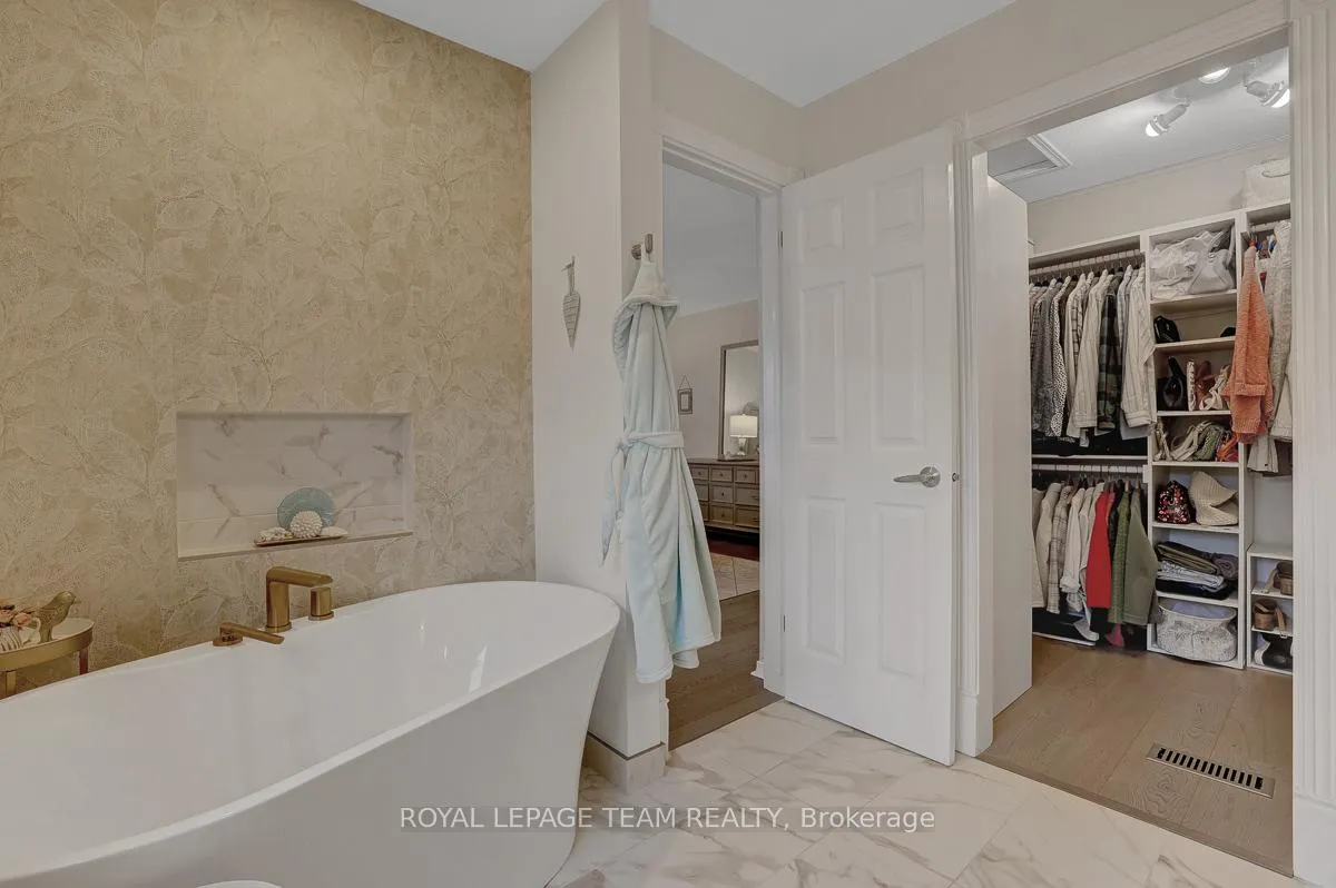 Photo 22 of 191 Cresthaven Drive, Ottawa, Barrhaven East — HOMEH