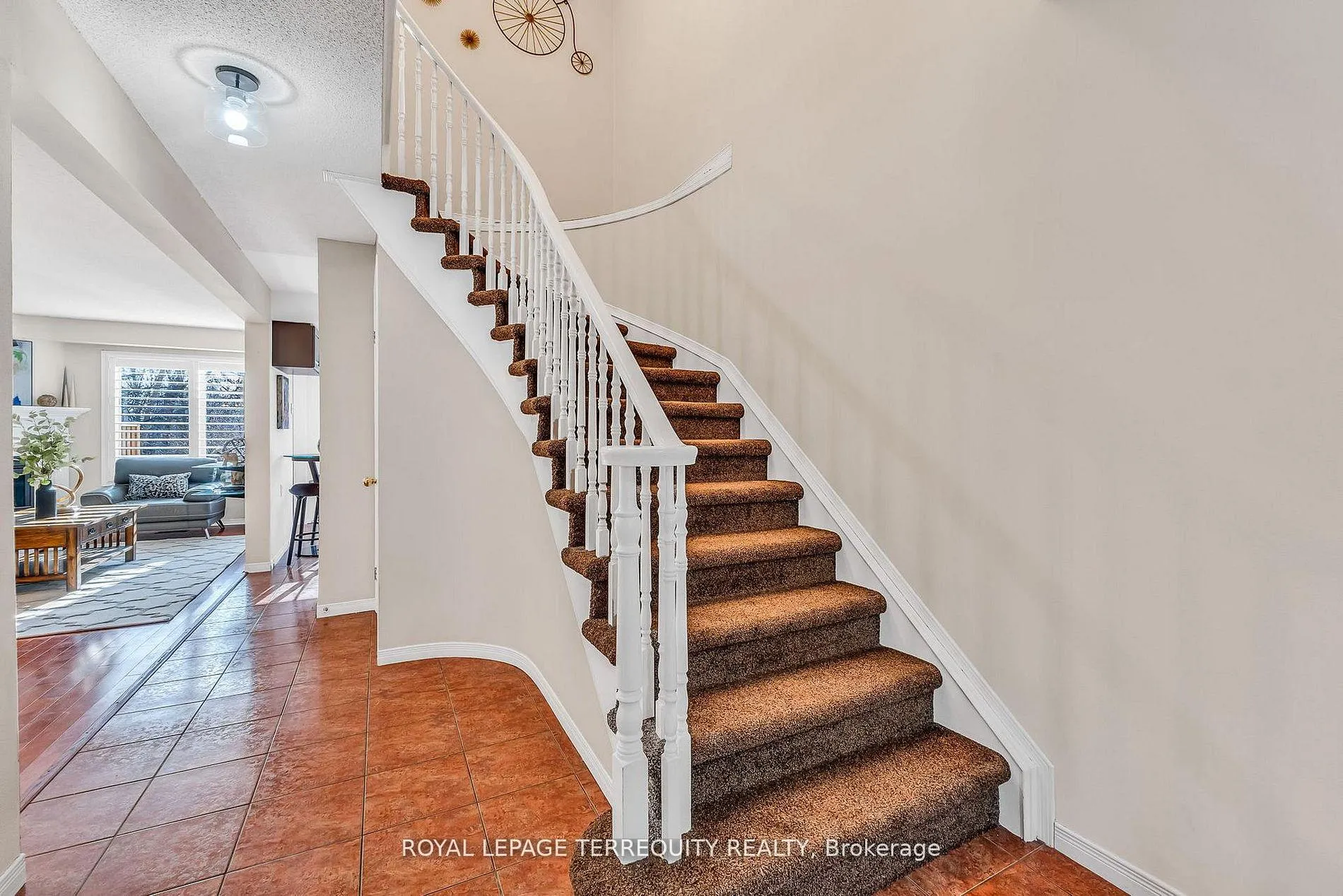 Photo 3 of Unit 25, 1276 Silvan Forest Drive, Burlington, Tansley — HOMEH