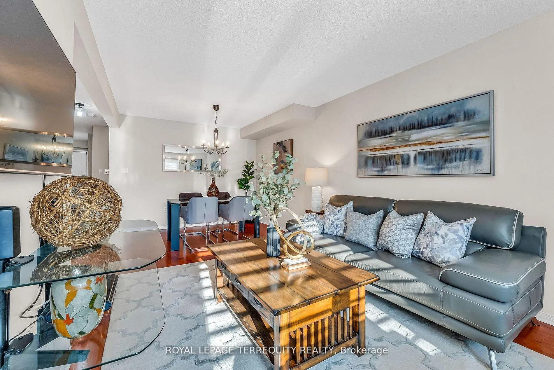 Photo 9 of Unit 25, 1276 Silvan Forest Drive, Burlington, Tansley — HOMEH