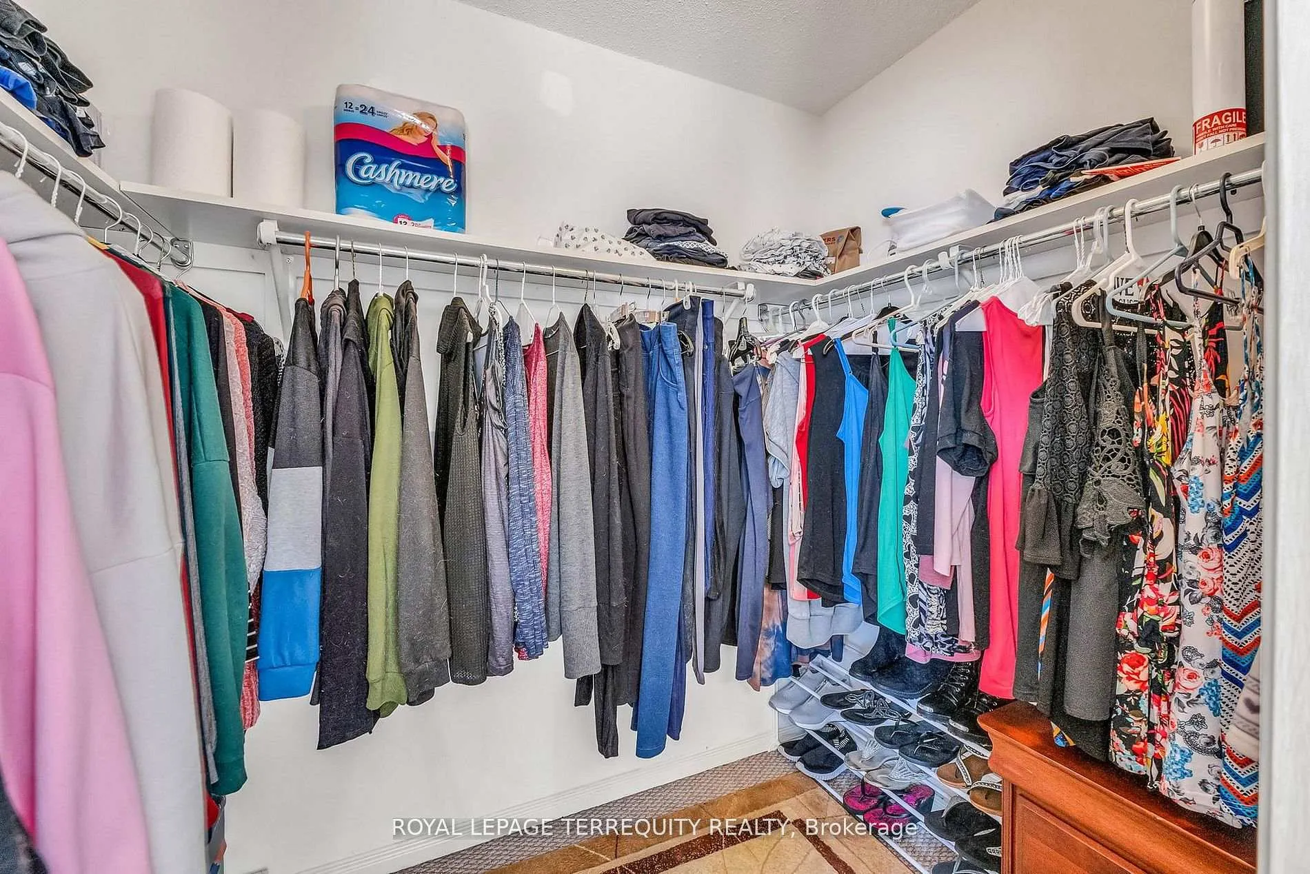 Photo 32 of Unit 25, 1276 Silvan Forest Drive, Burlington, Tansley — HOMEH