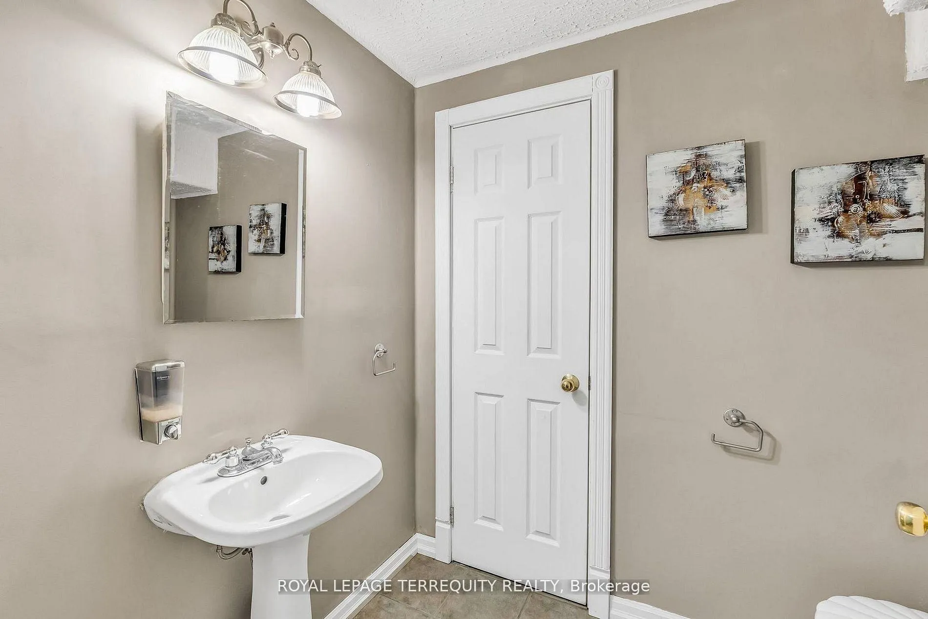 Photo 34 of Unit 25, 1276 Silvan Forest Drive, Burlington, Tansley — HOMEH