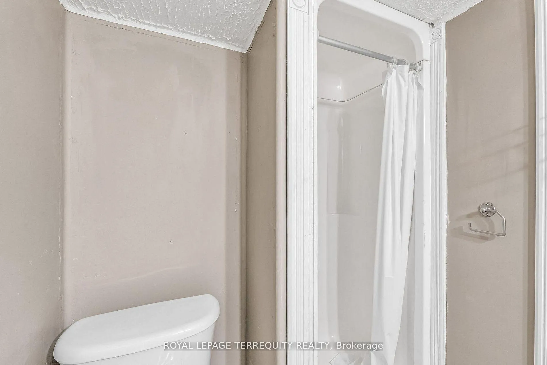 Photo 35 of Unit 25, 1276 Silvan Forest Drive, Burlington, Tansley — HOMEH
