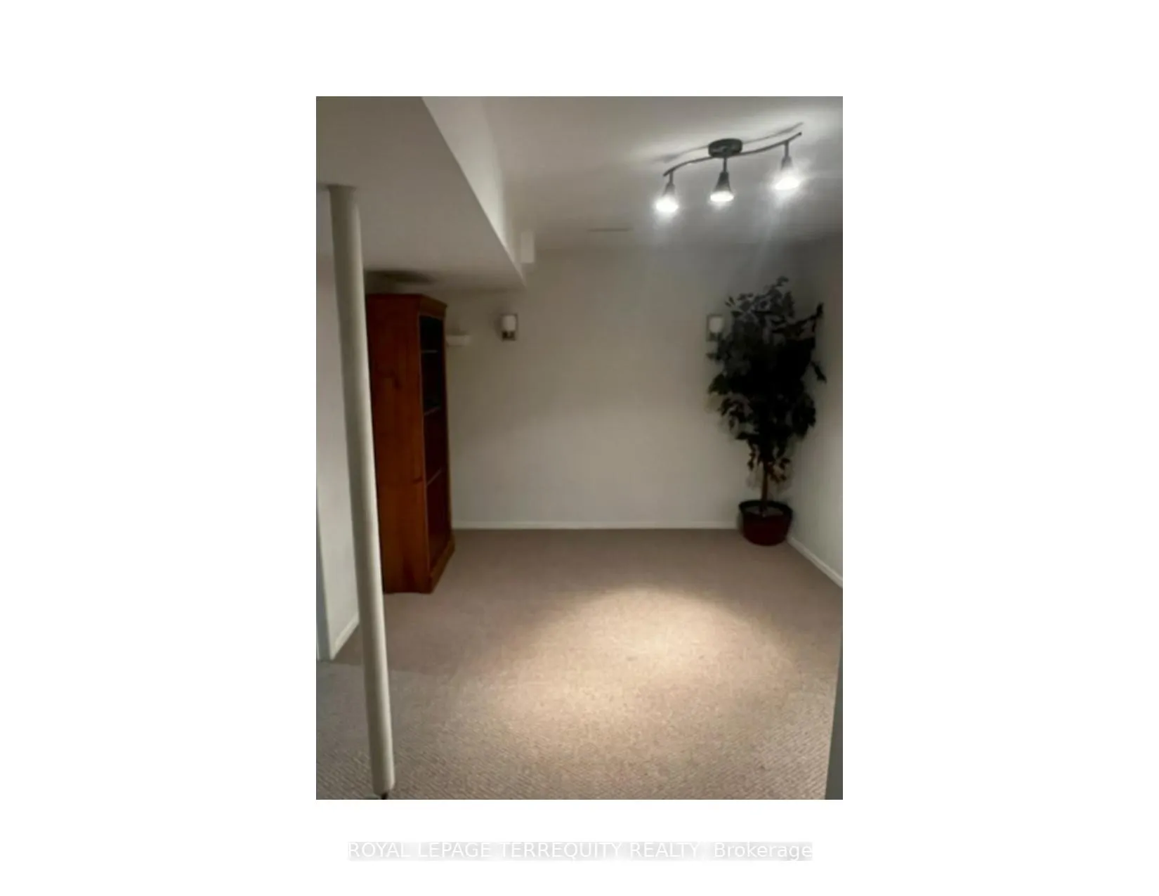 Photo 39 of Unit 25, 1276 Silvan Forest Drive, Burlington, Tansley — HOMEH