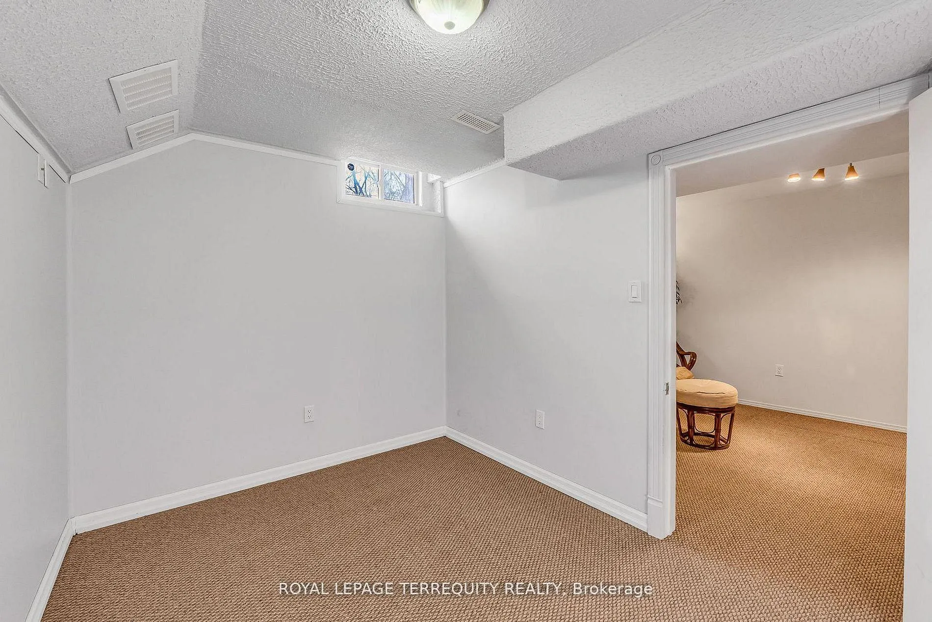 Photo 40 of Unit 25, 1276 Silvan Forest Drive, Burlington, Tansley — HOMEH